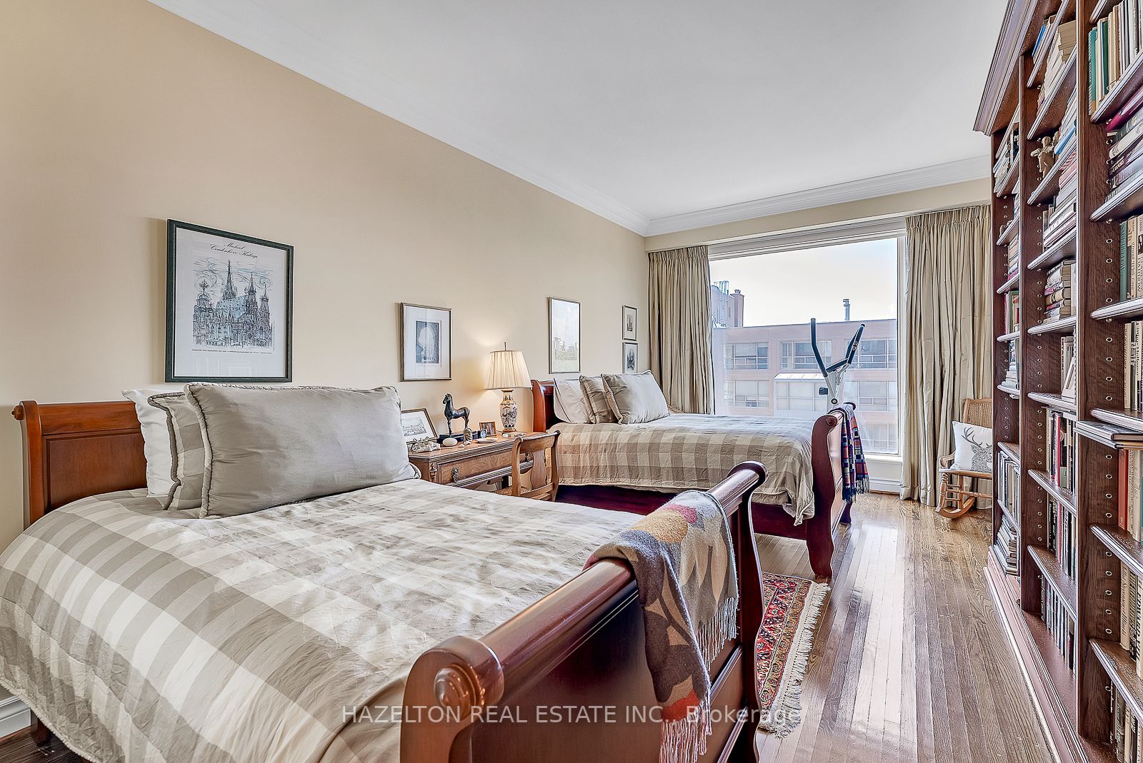 77 Avenue Rd, #515