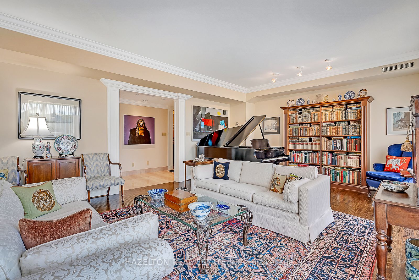 77 Avenue Rd, #515