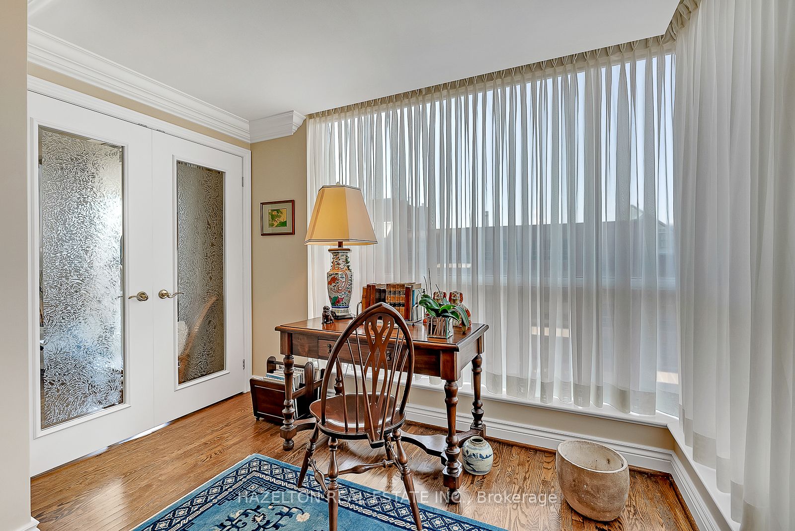 77 Avenue Rd, #515