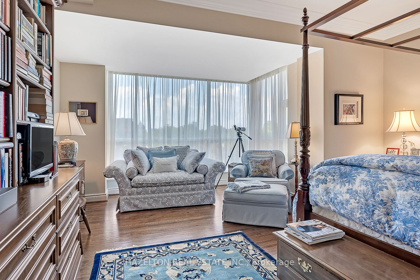 77 Avenue Rd, #515