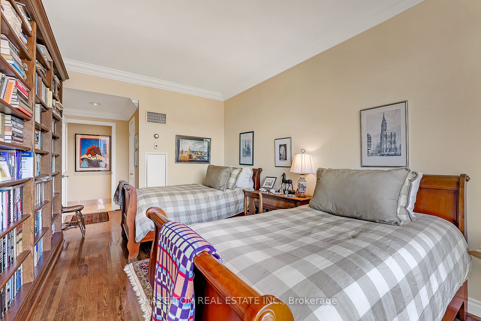 77 Avenue Rd, #515