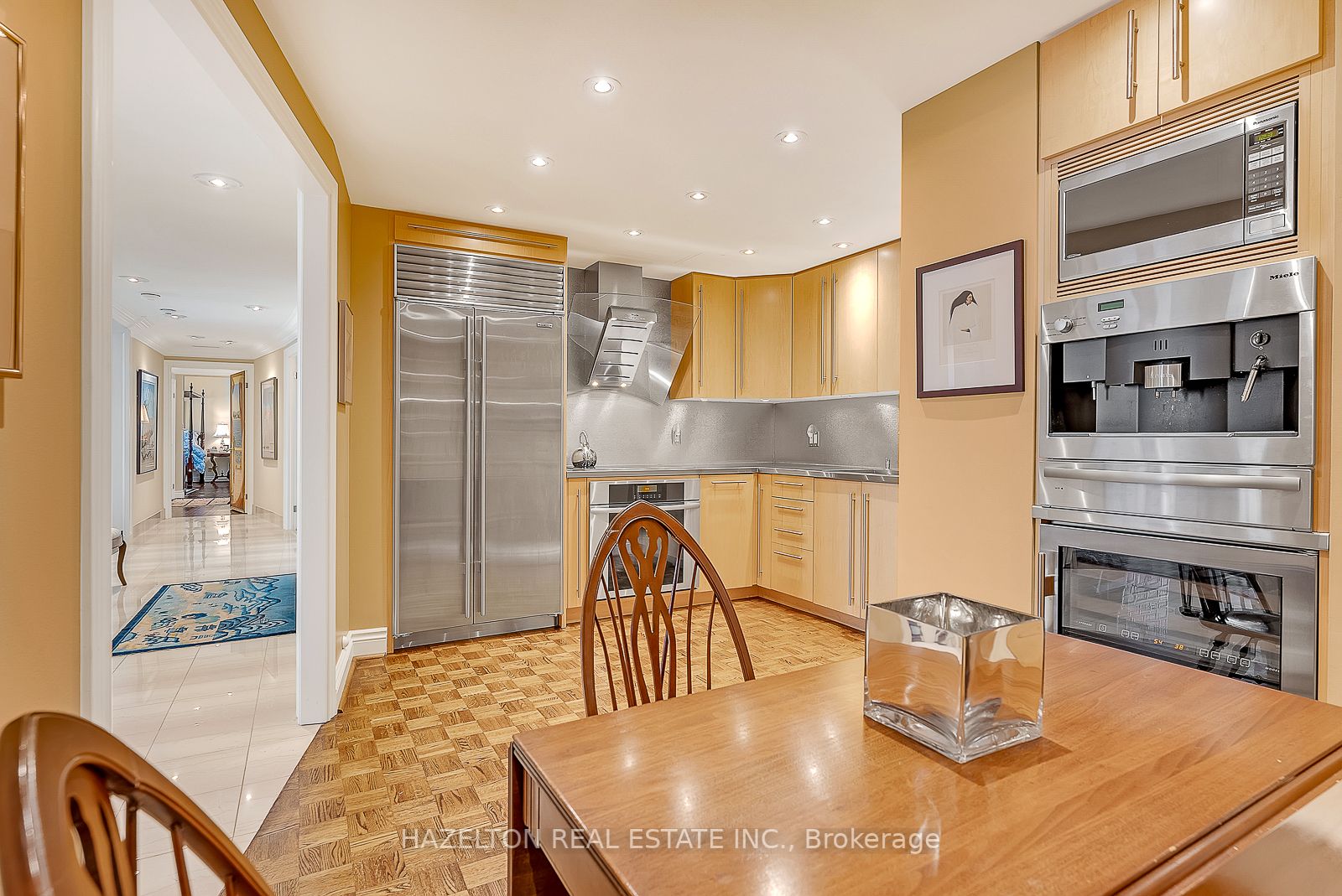77 Avenue Rd, #515