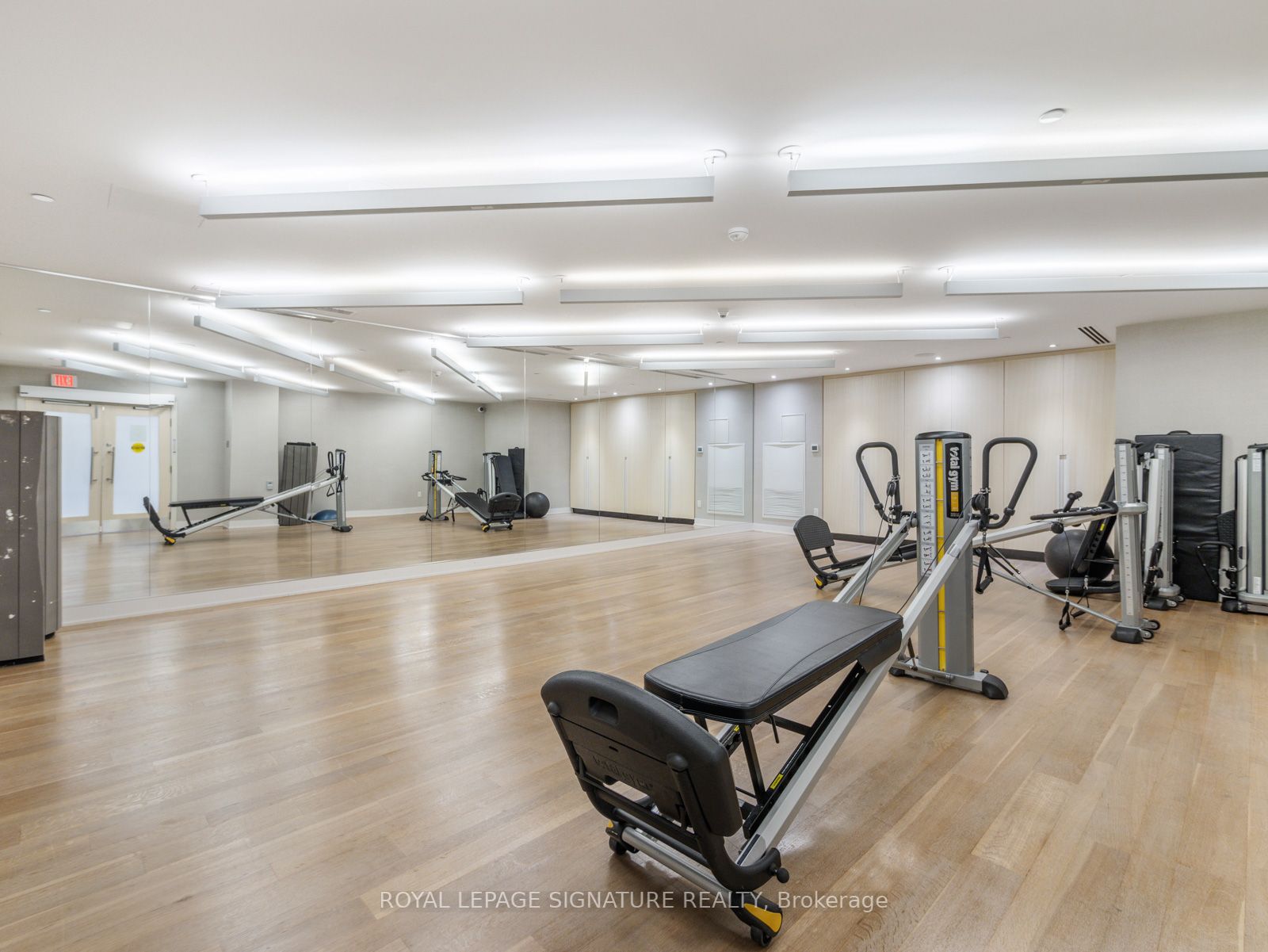 30 Roehampton Ave, #2708