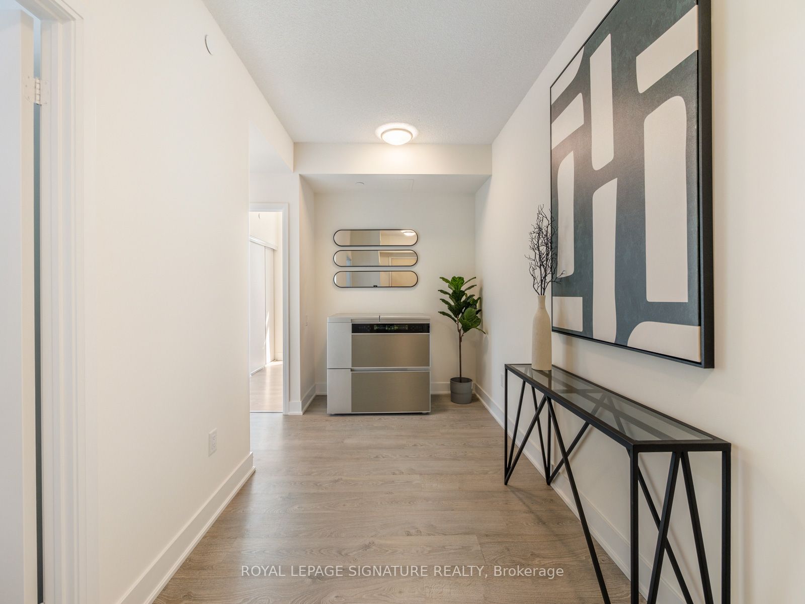 30 Roehampton Ave, #2708
