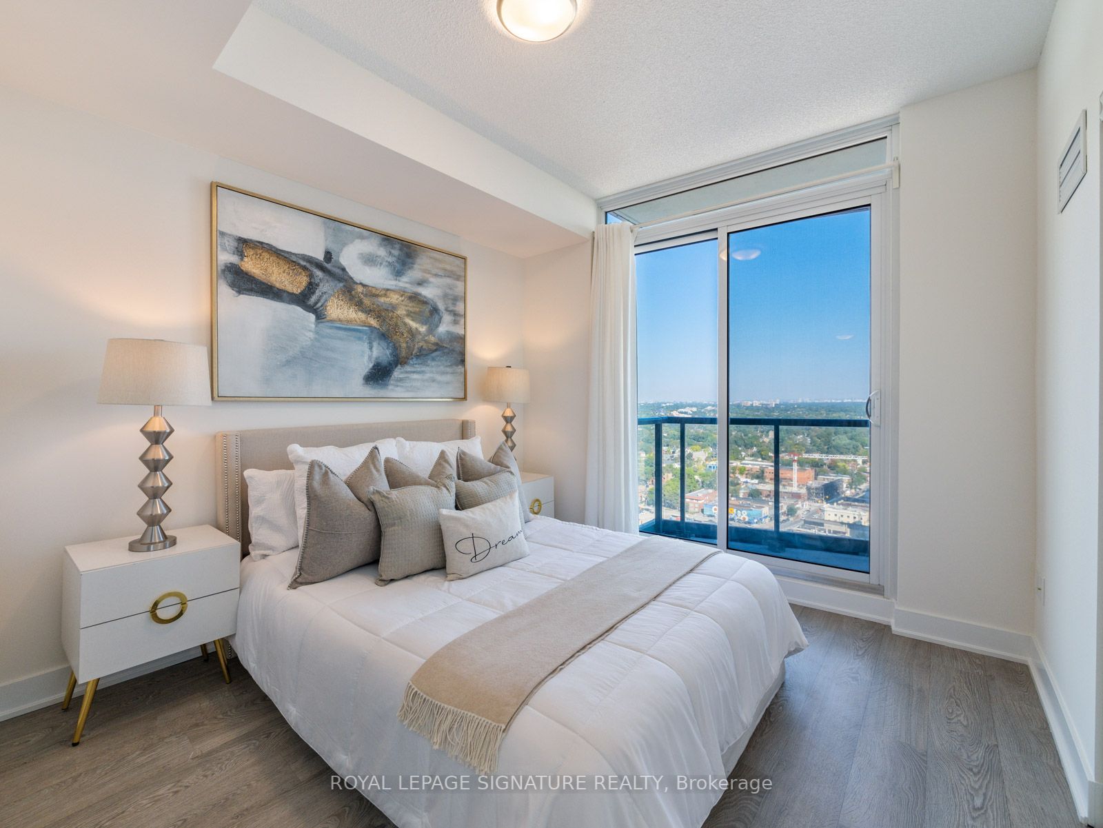 30 Roehampton Ave, #2708