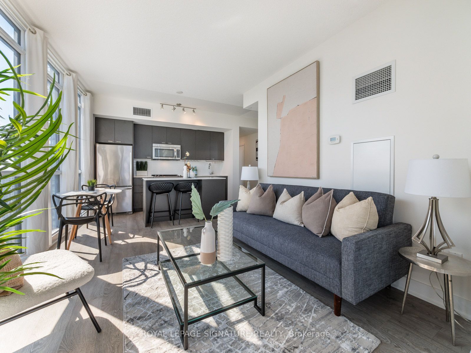30 Roehampton Ave, #2708
