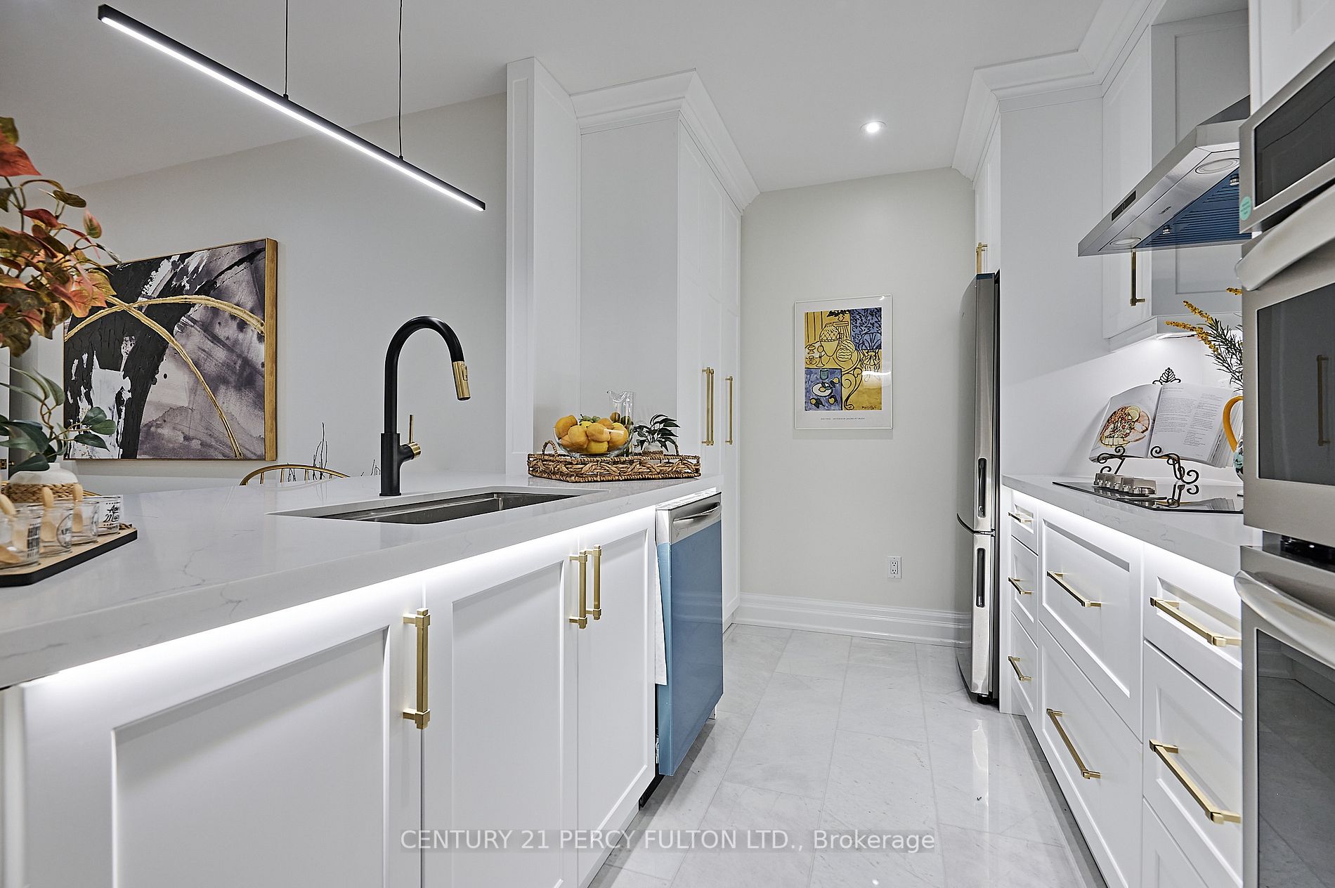 225 The Donway W, #105