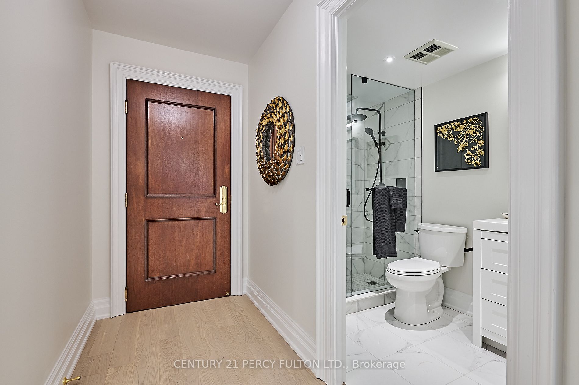 225 The Donway W, #105