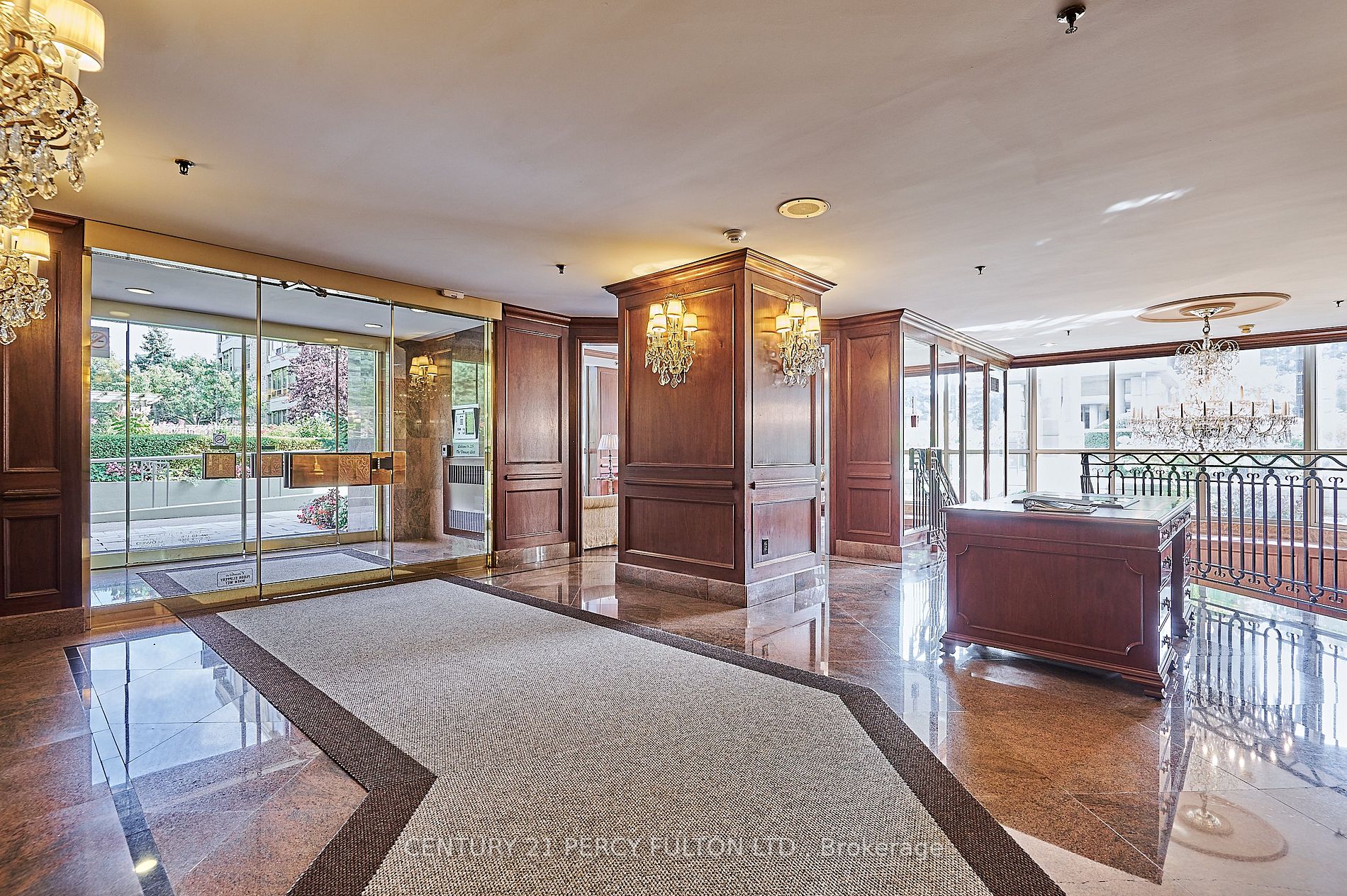 225 The Donway W, #105