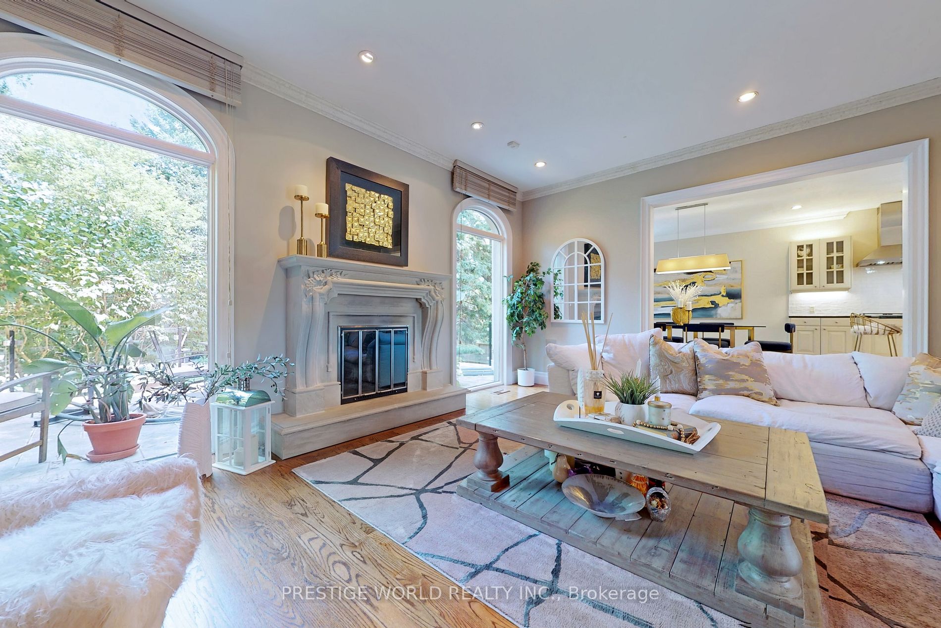 37 Rollscourt Dr