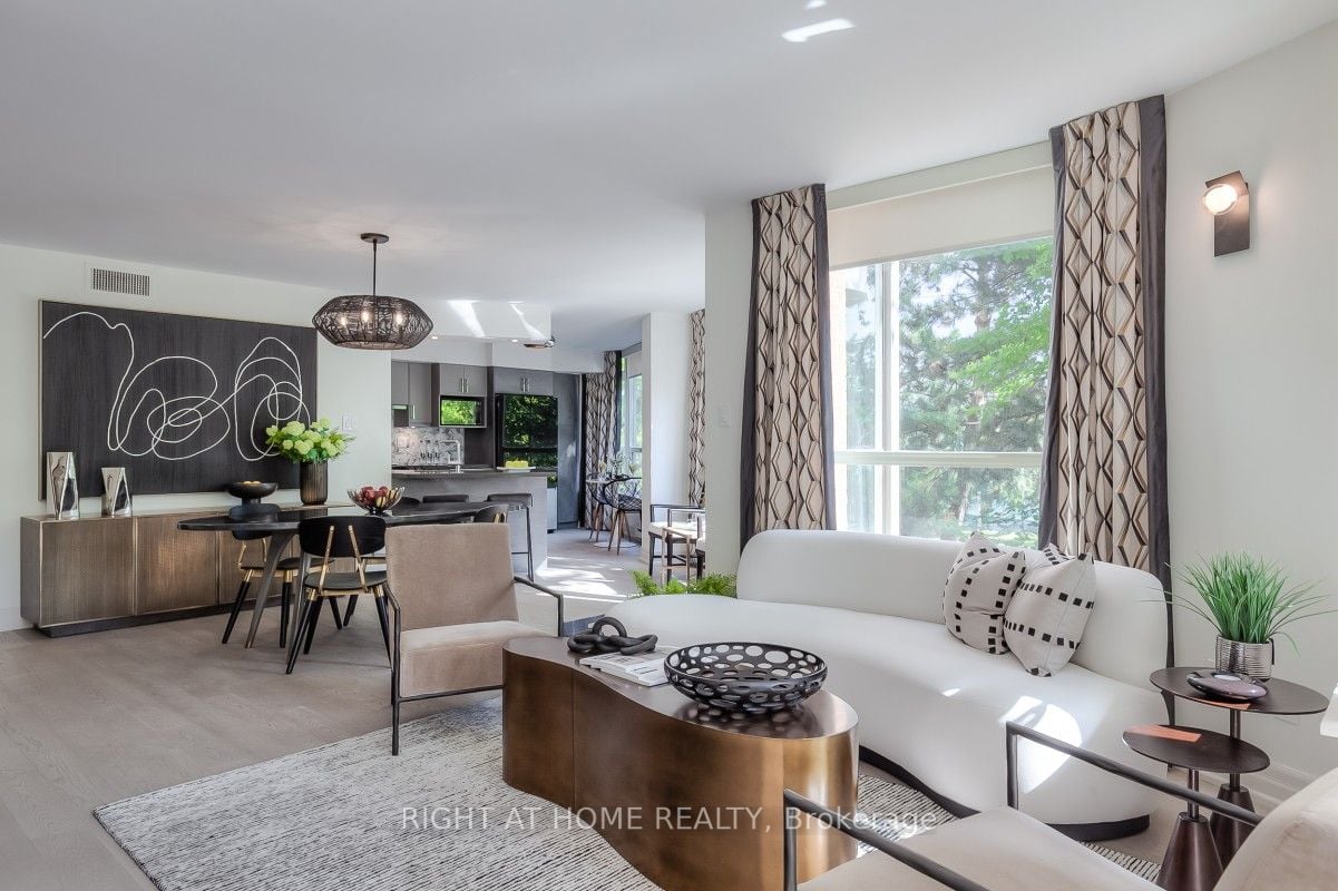 3800 Yonge St, #205