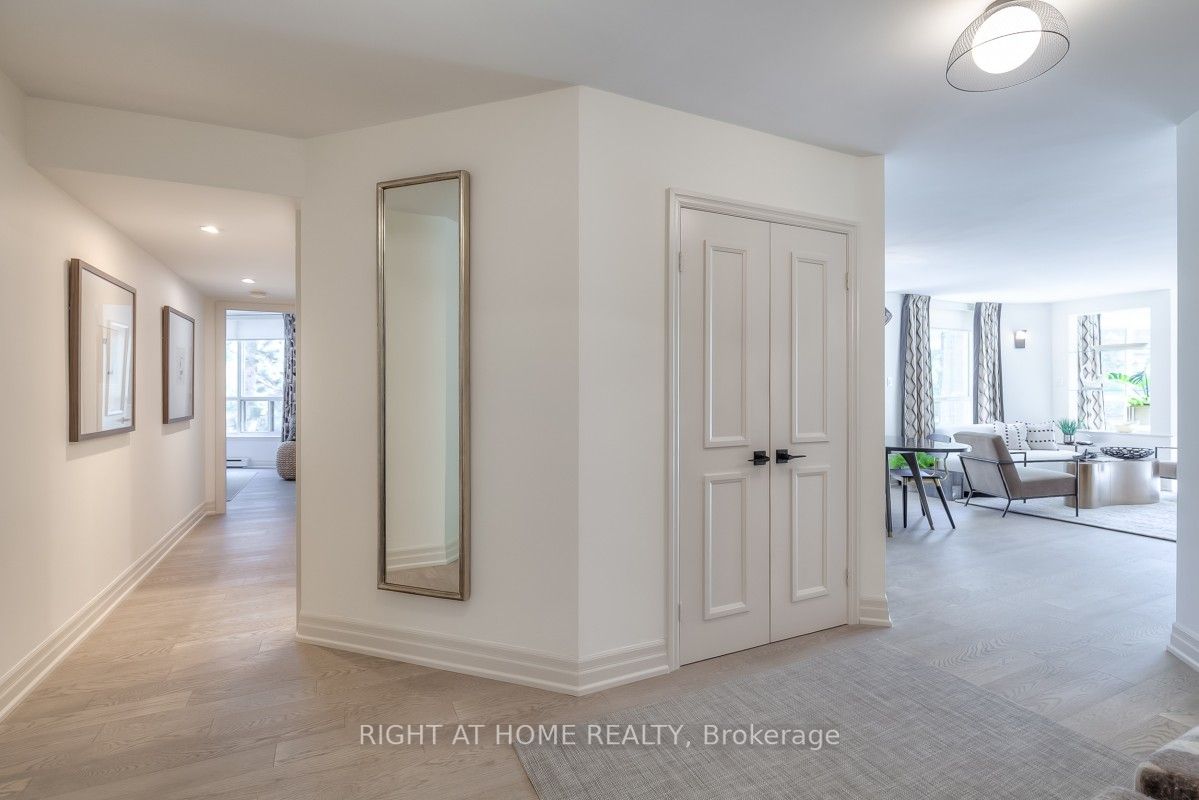 3800 Yonge St, #205