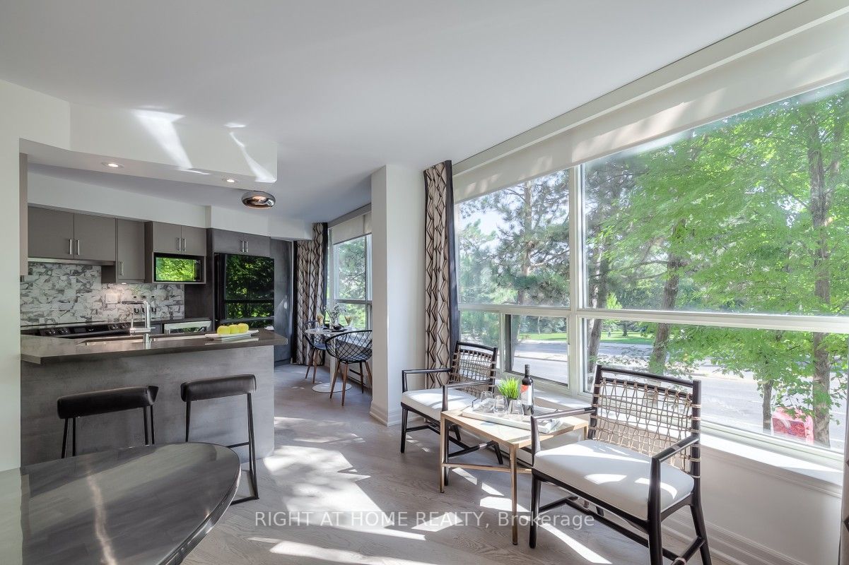 3800 Yonge St, #205