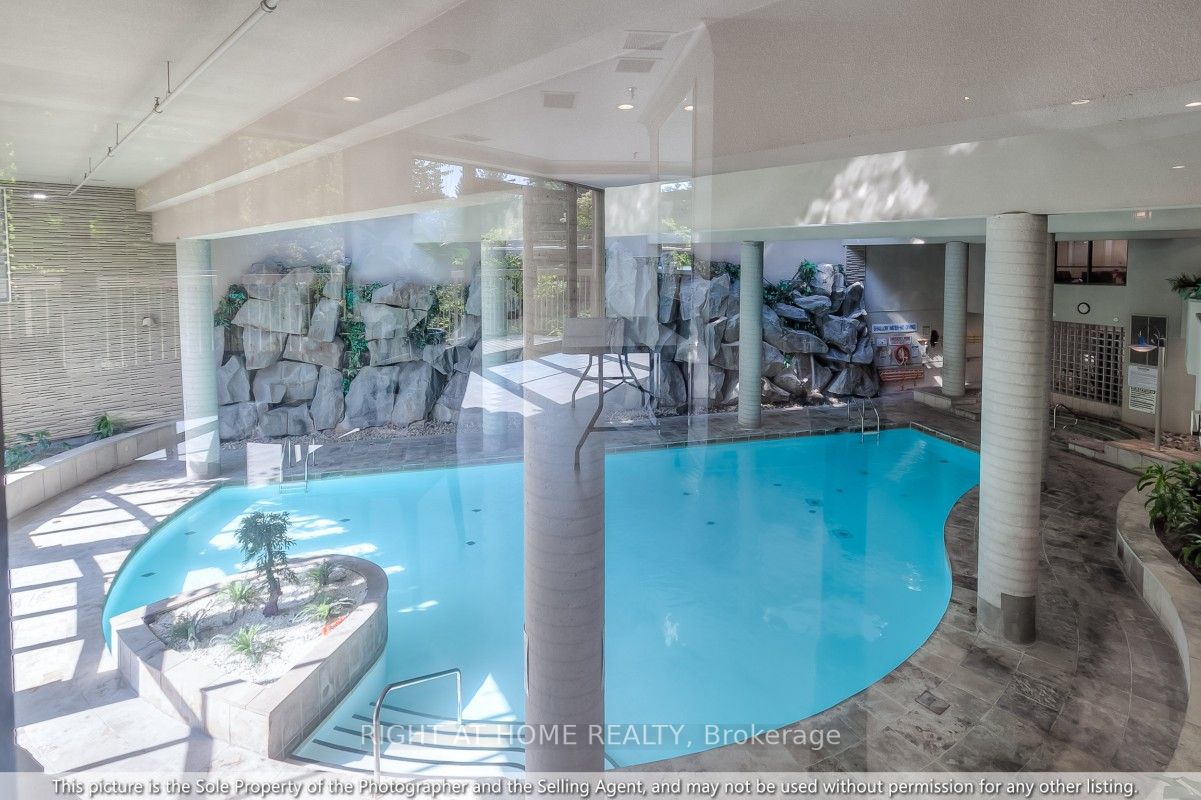 3800 Yonge St, #205