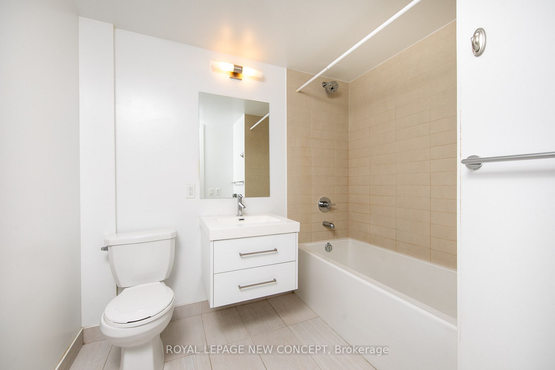 403 Church St, #417