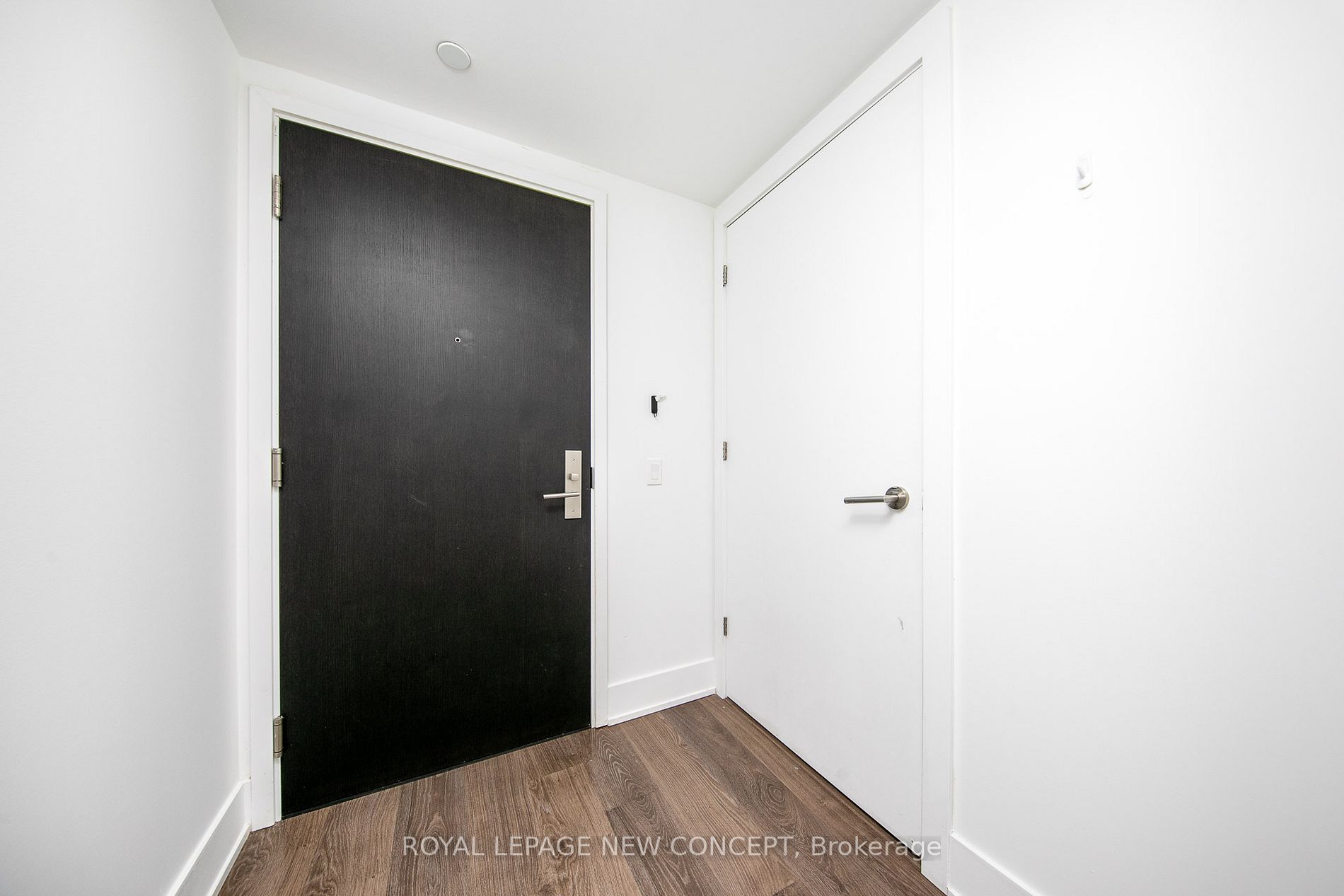 403 Church St, #417