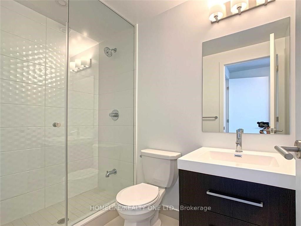 403 Church St, #2102