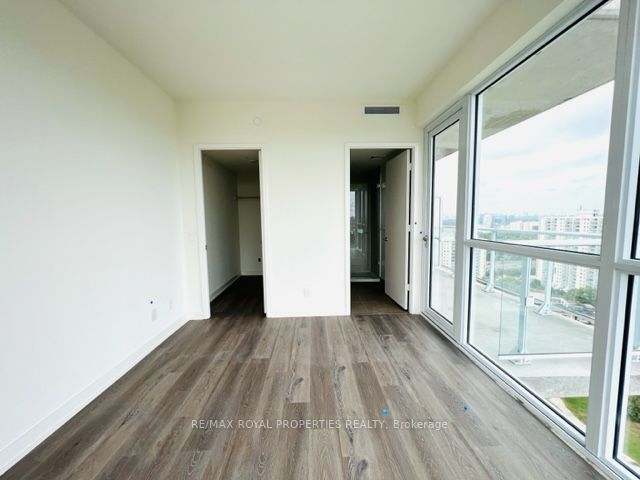 10 Deerlick Crt, #2207