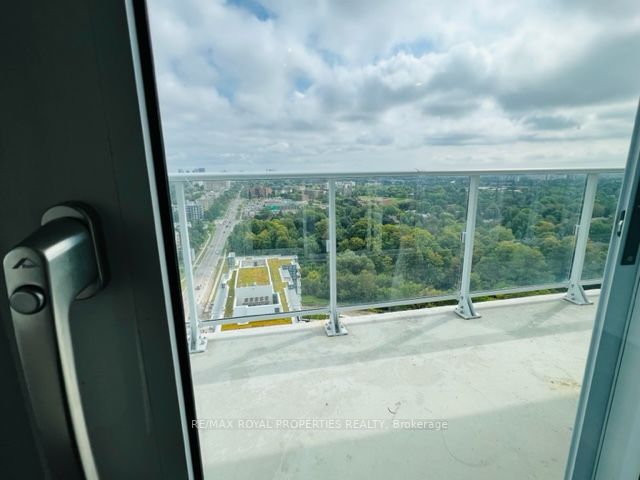 10 Deerlick Crt, #2207