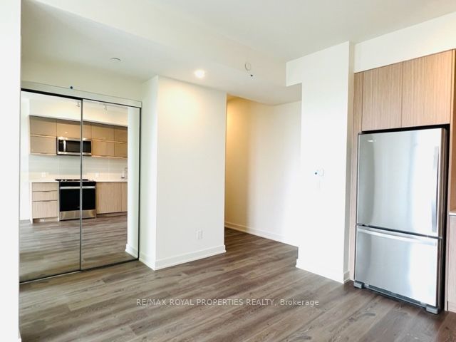 10 Deerlick Crt, #2207