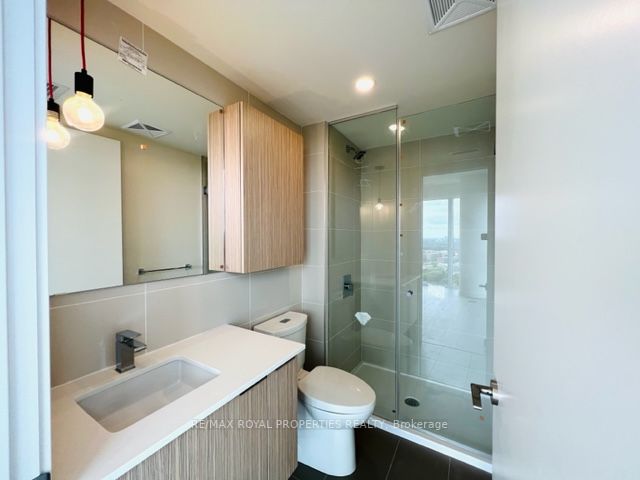 10 Deerlick Crt, #2207