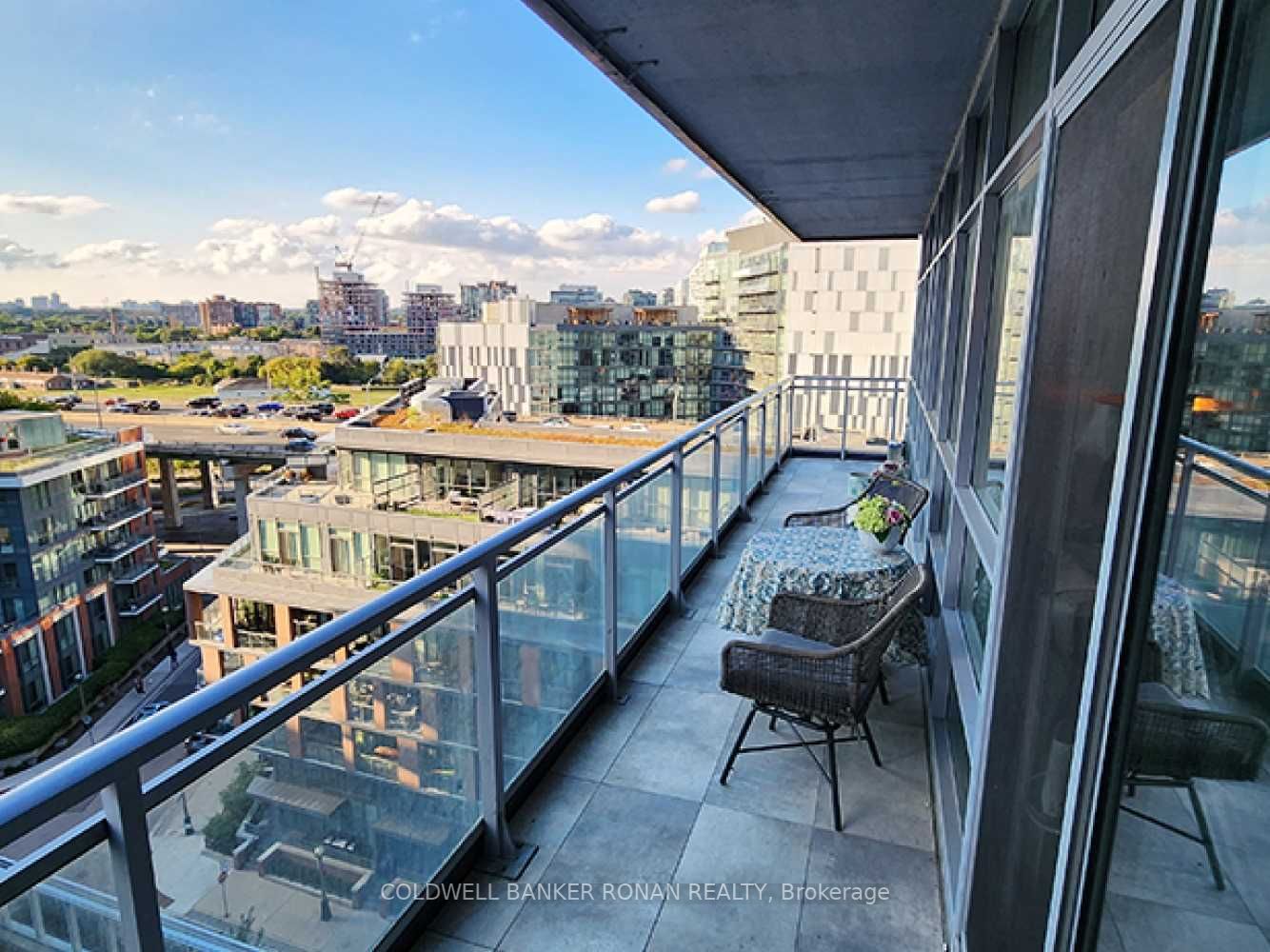 15 Bruyeres Mews, #1109
