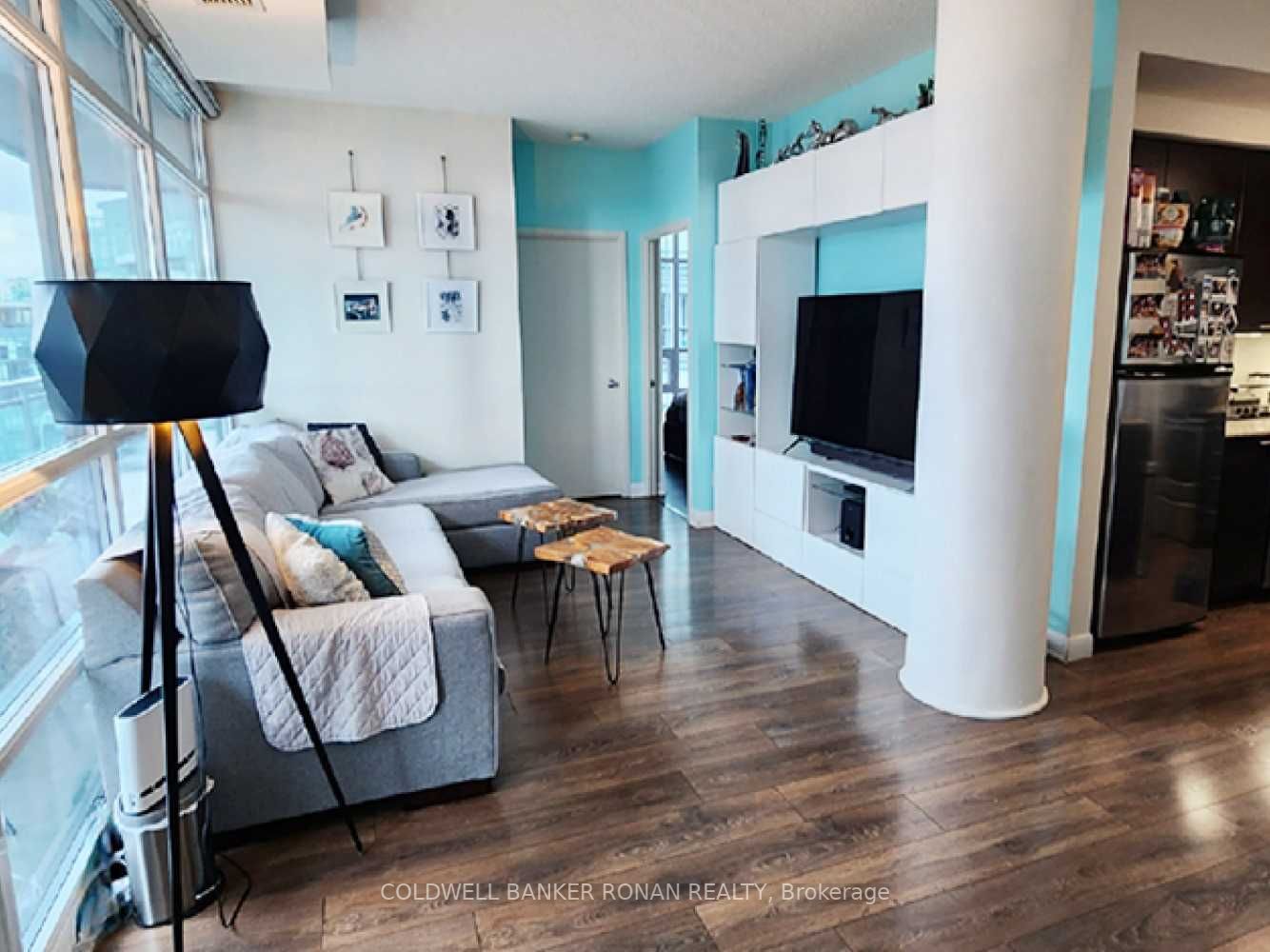 15 Bruyeres Mews, #1109