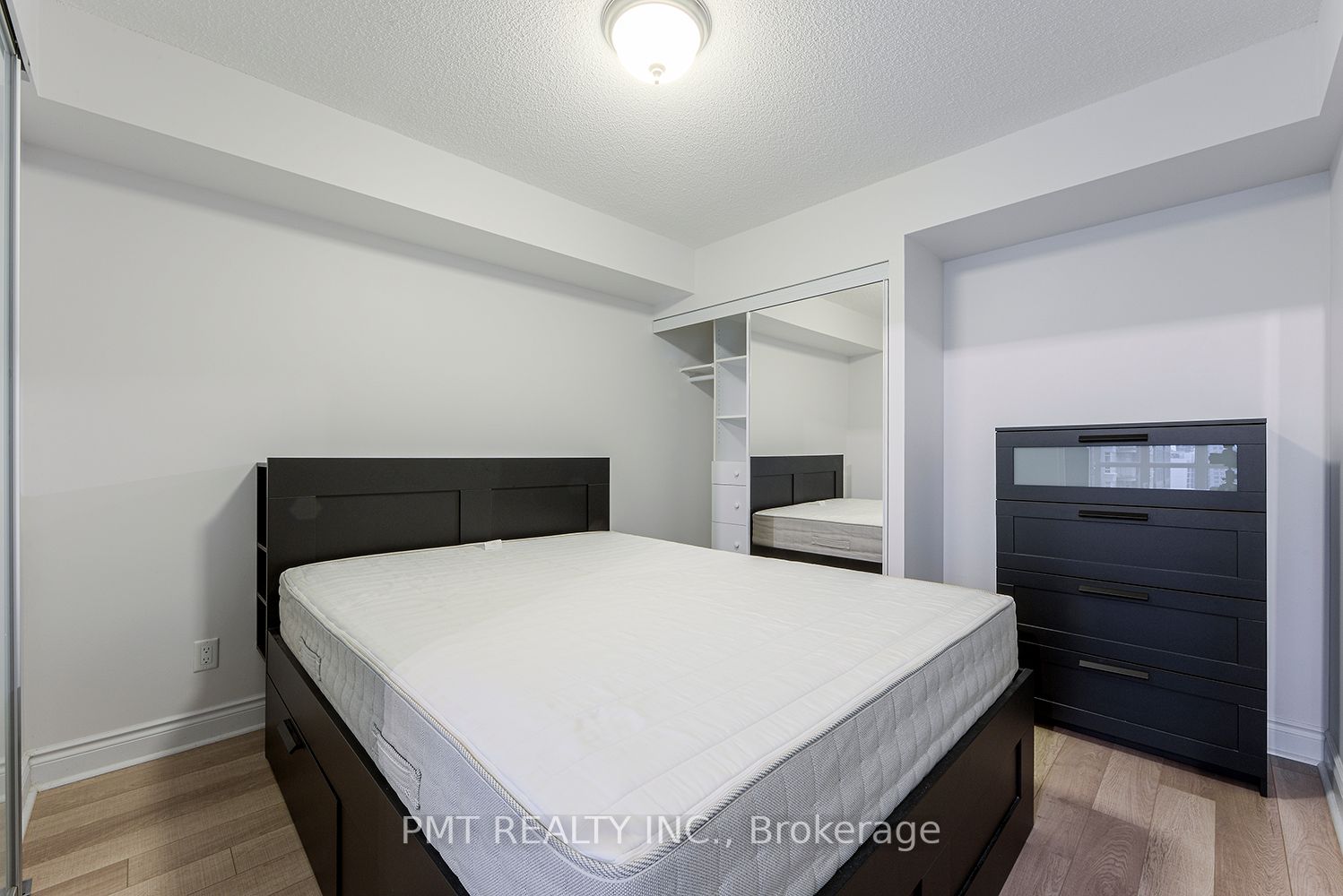 Listing C6798882 - Large Photo # 15