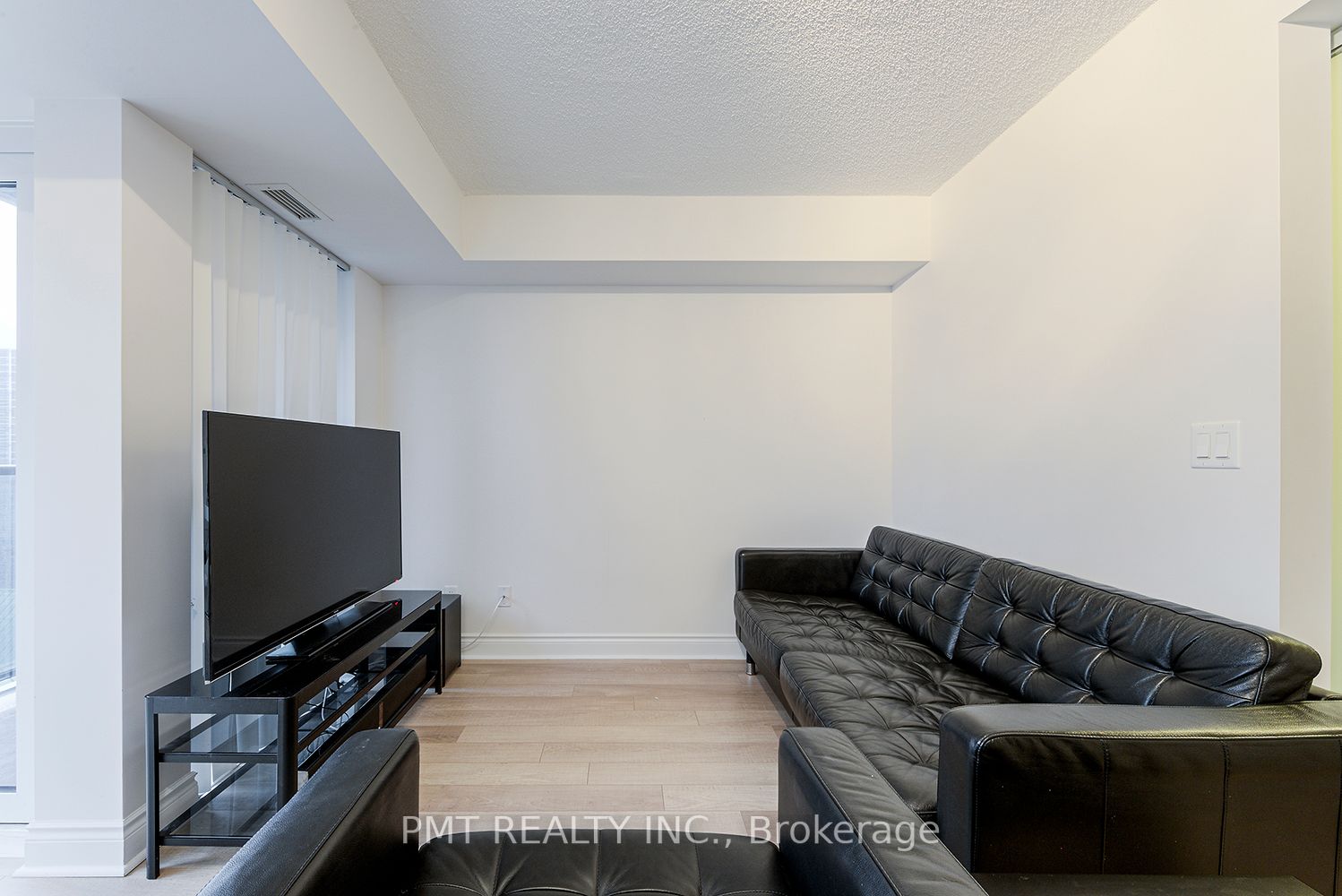 Listing C6798882 - Large Photo # 6