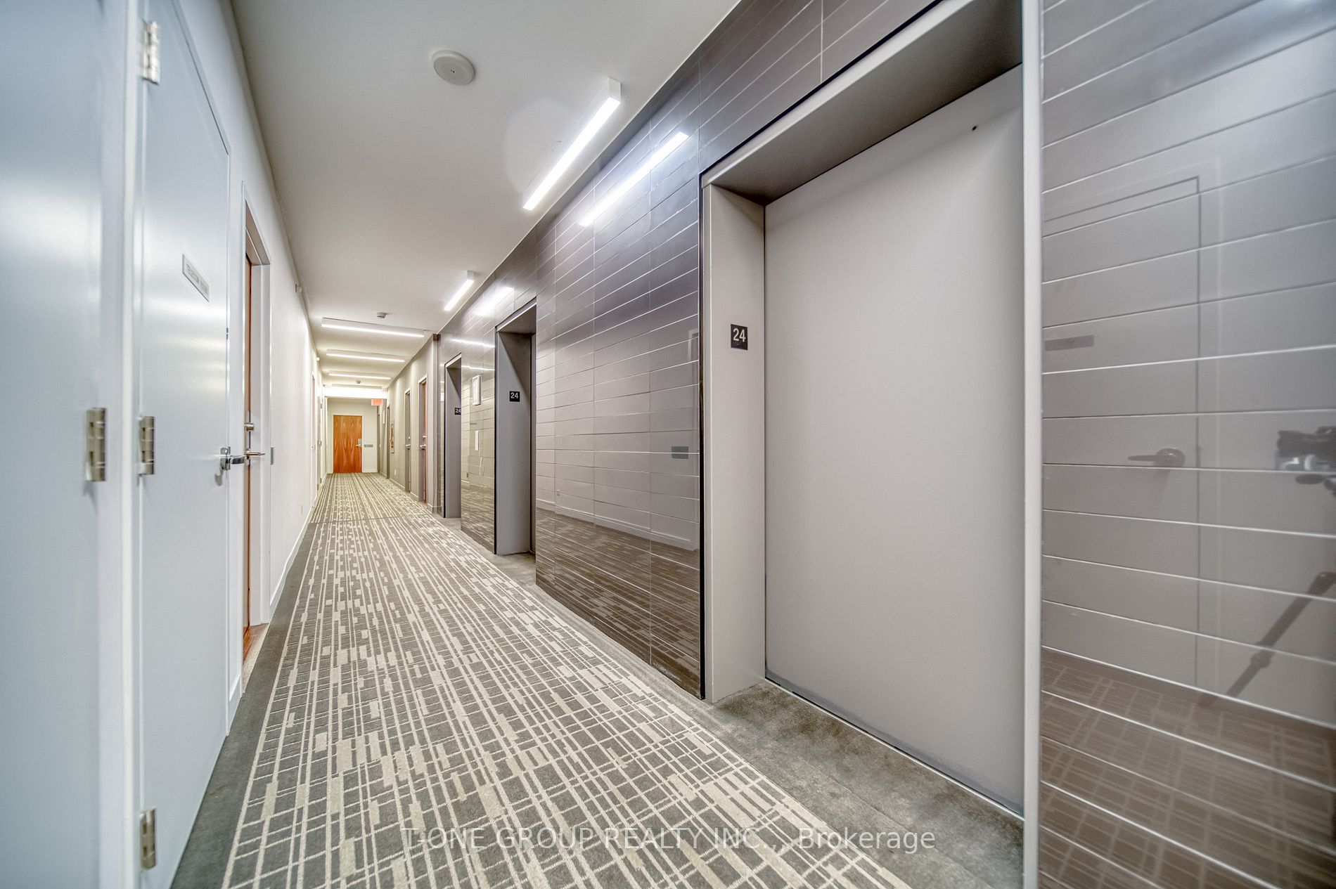 170 Fort York Blvd, #2405