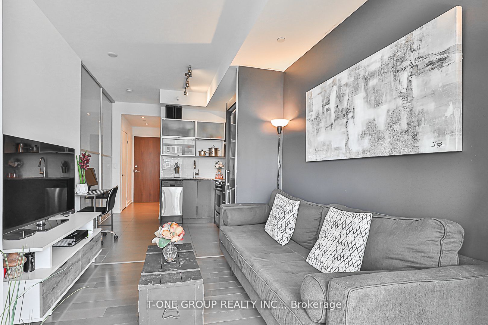 170 Fort York Blvd, #2405