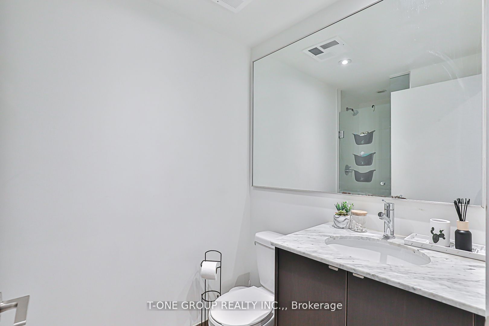 170 Fort York Blvd, #2405