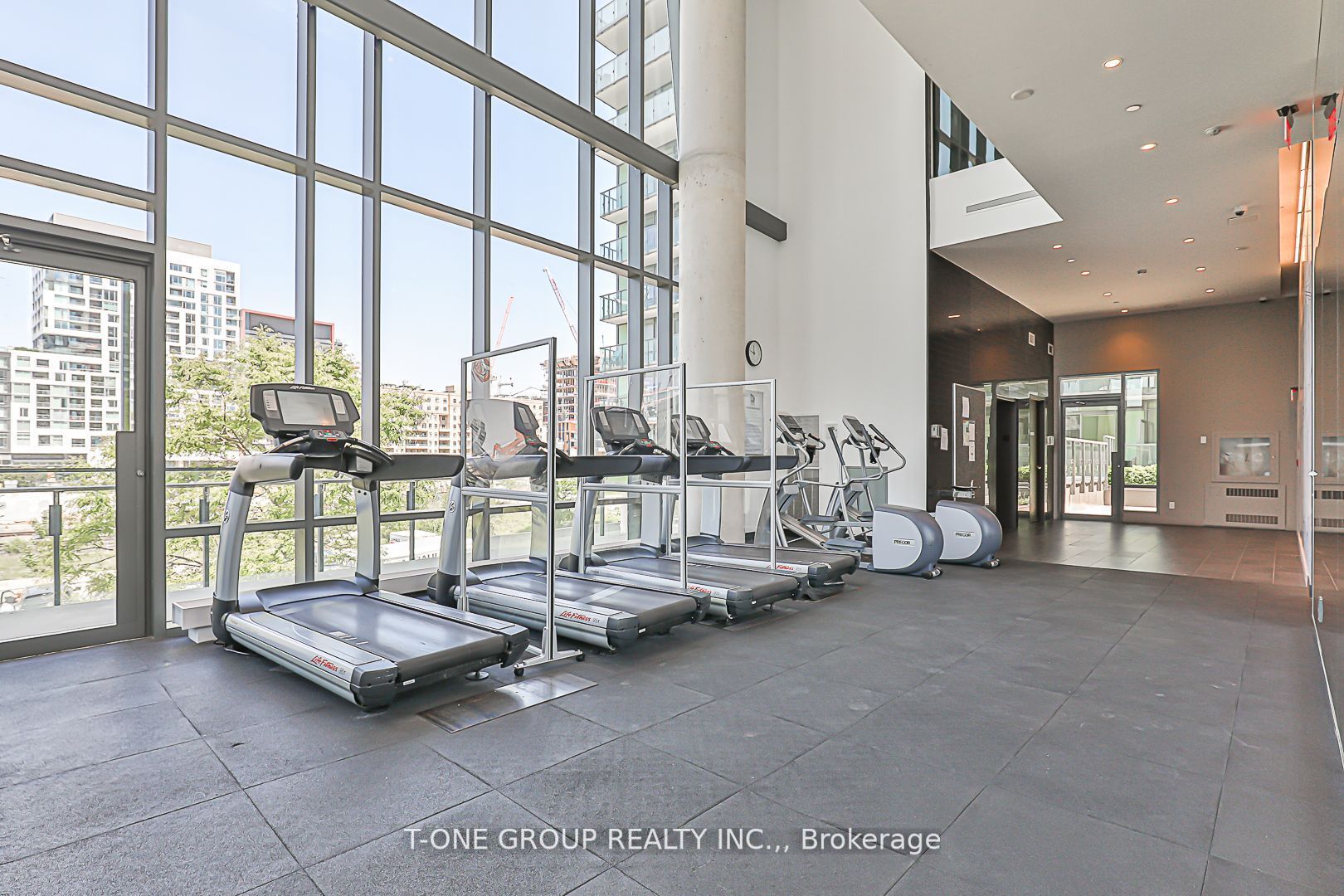 170 Fort York Blvd, #2405