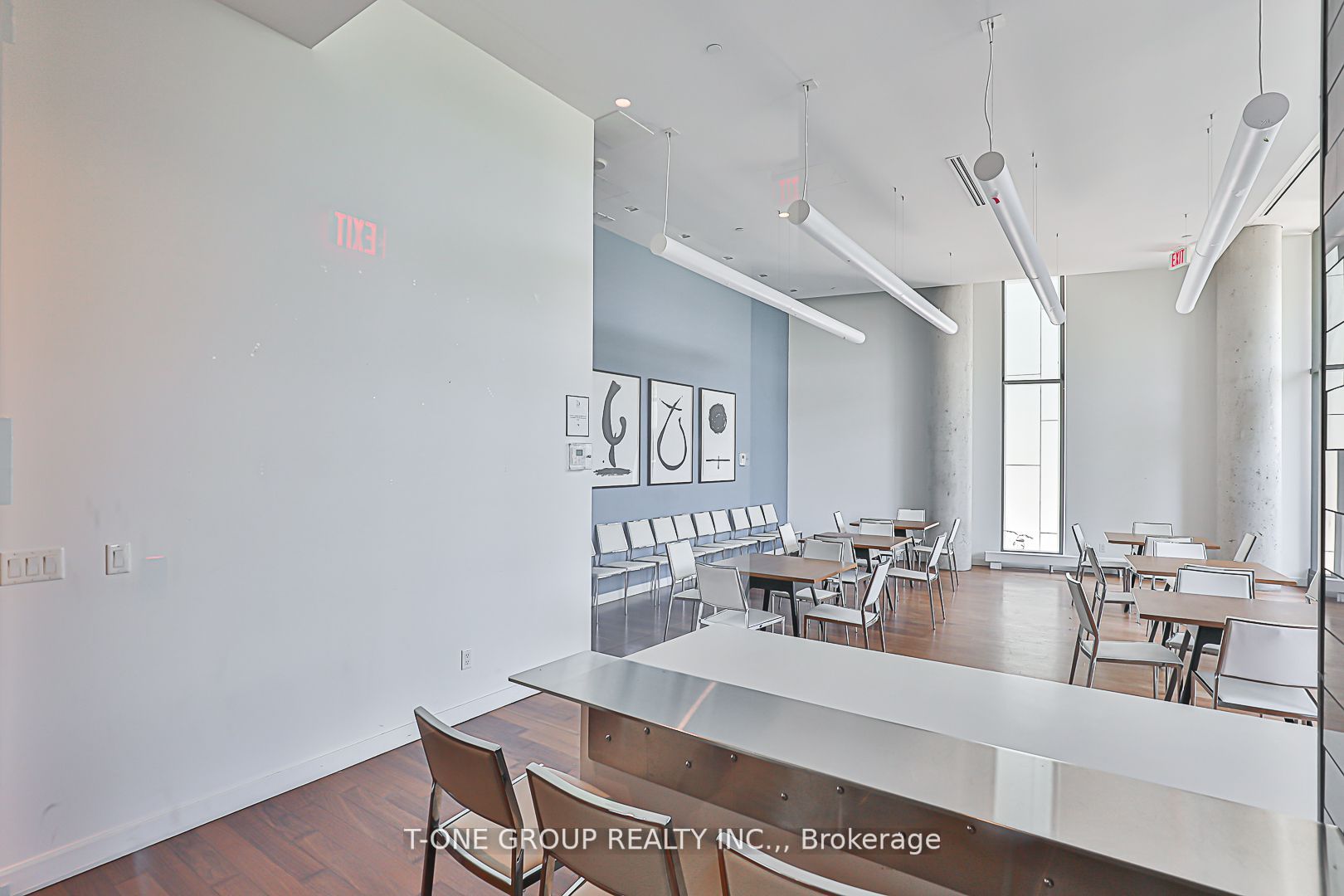 170 Fort York Blvd, #2405