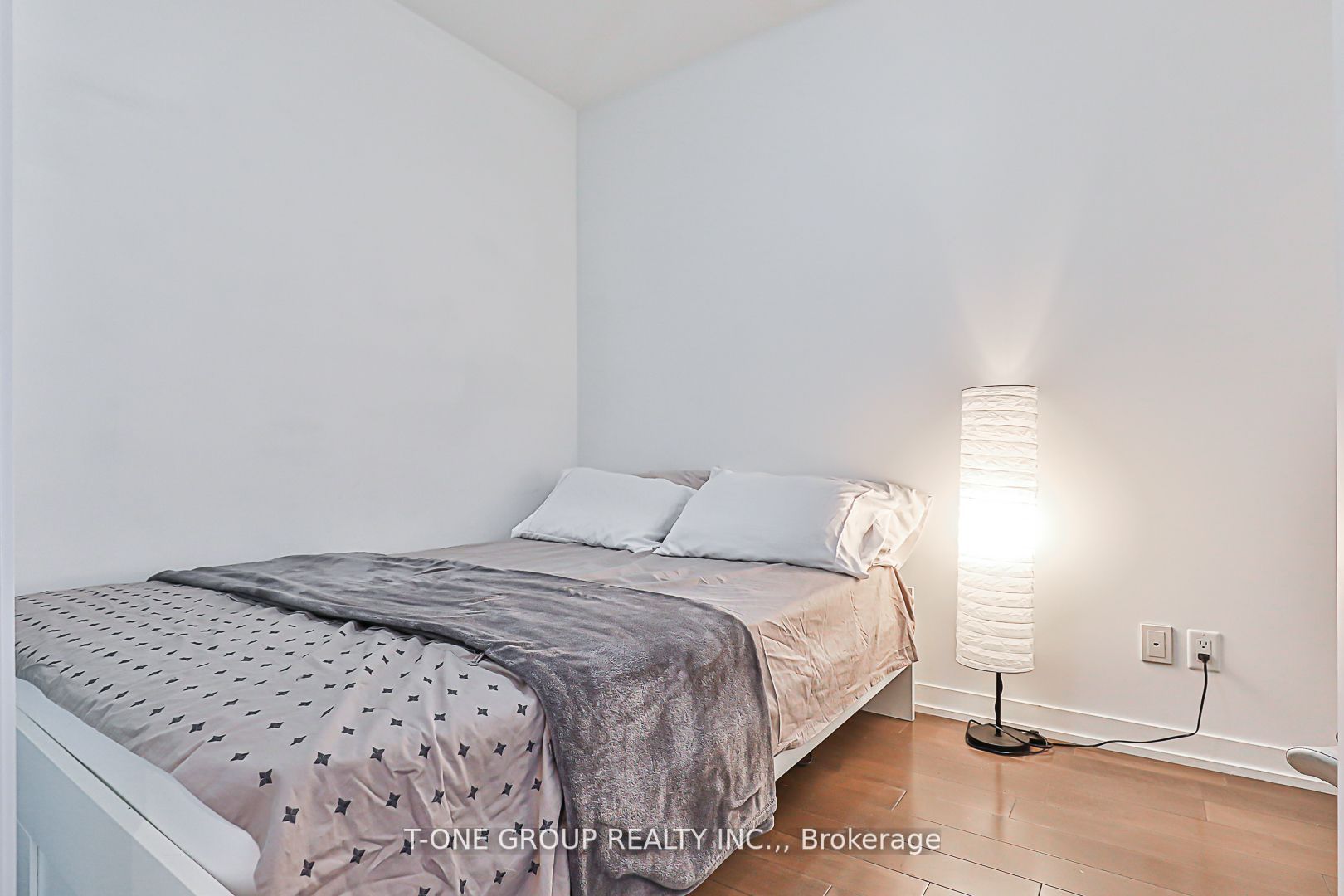 170 Fort York Blvd, #2405