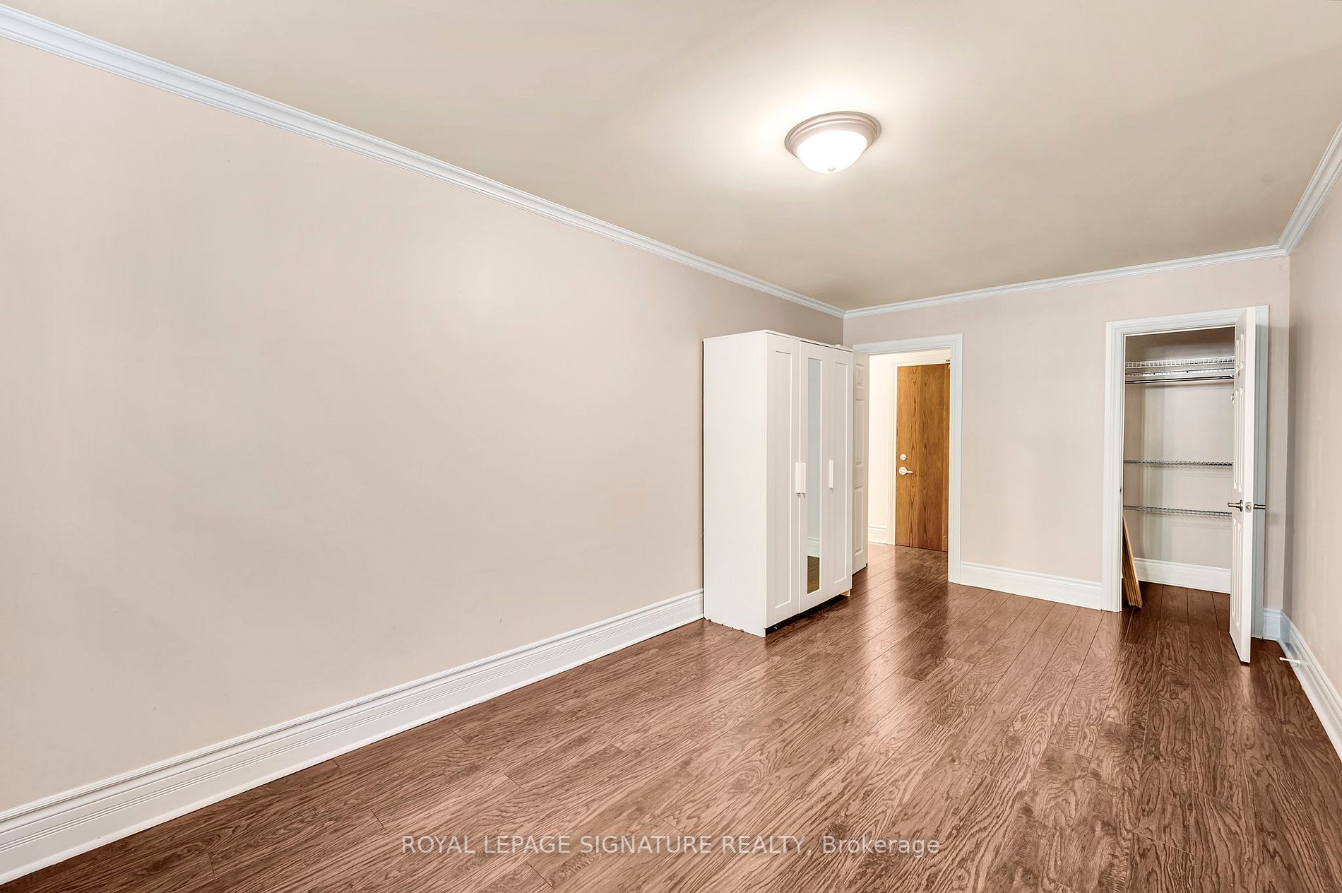 2550 Bathurst St, #6