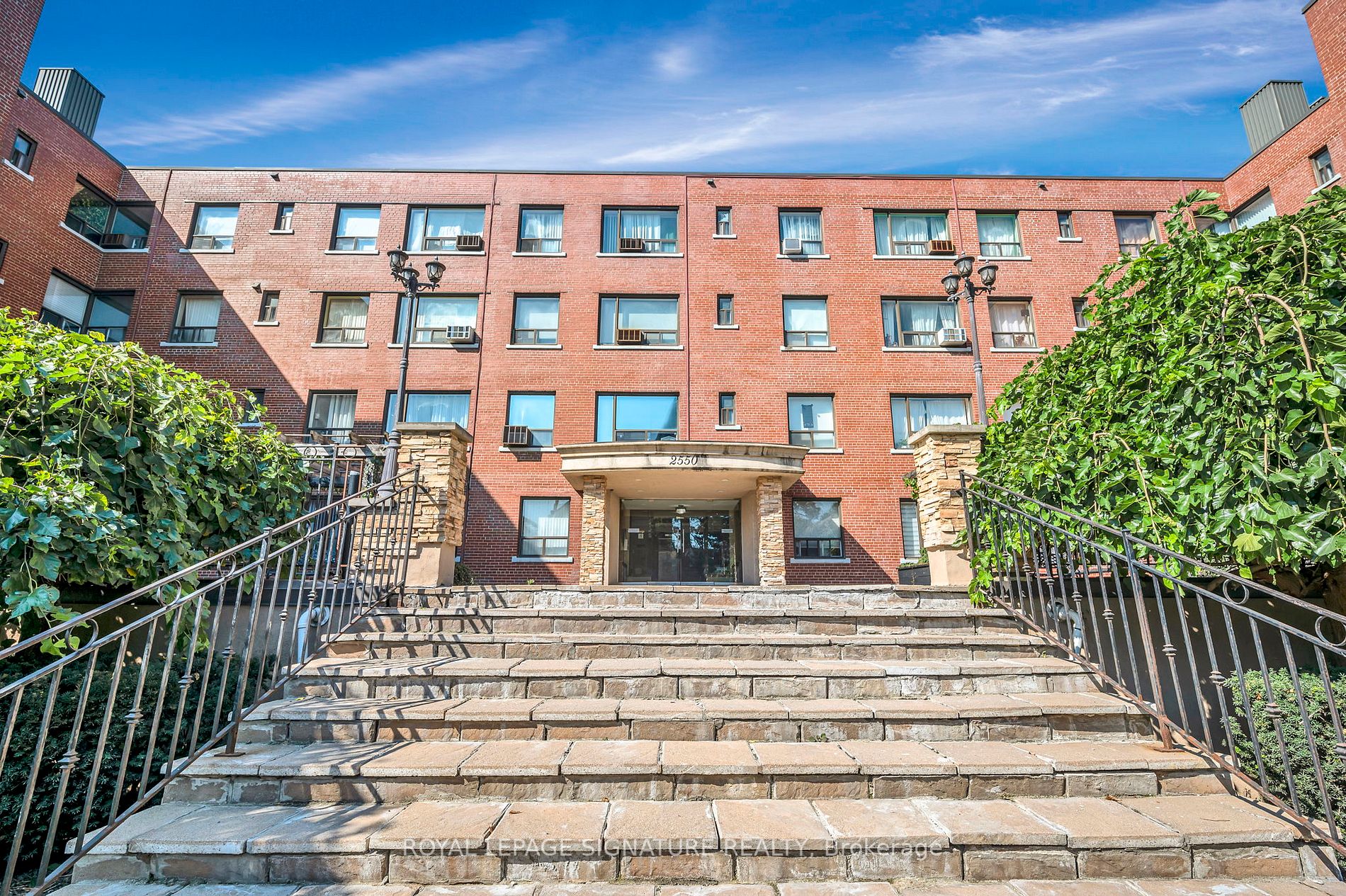 2550 Bathurst St, #6