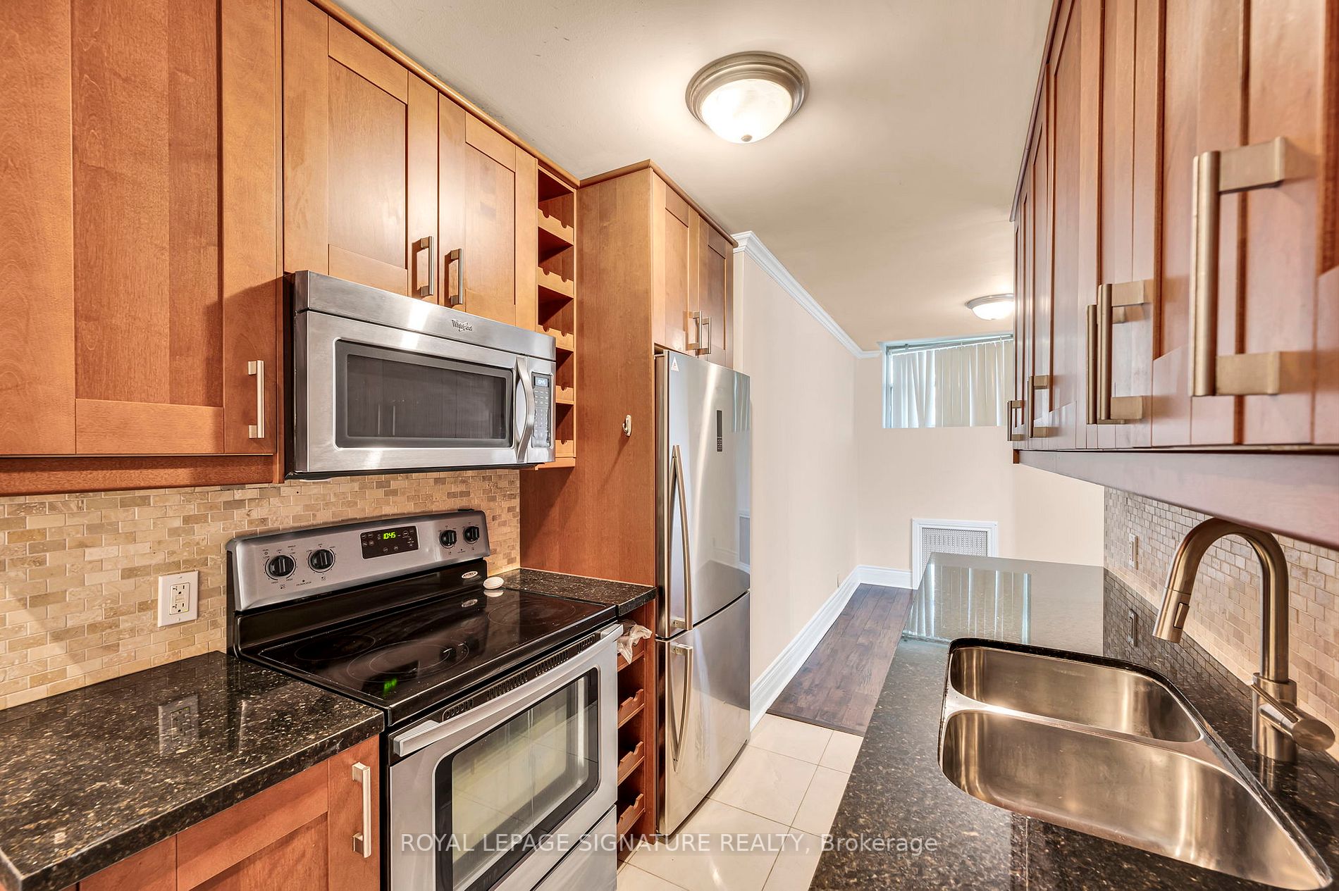2550 Bathurst St, #6