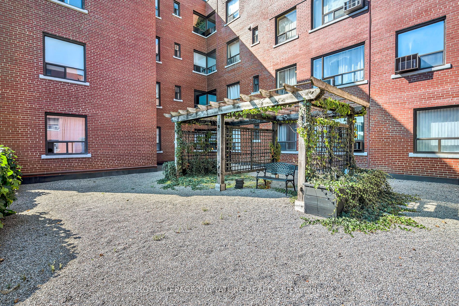 2550 Bathurst St, #6