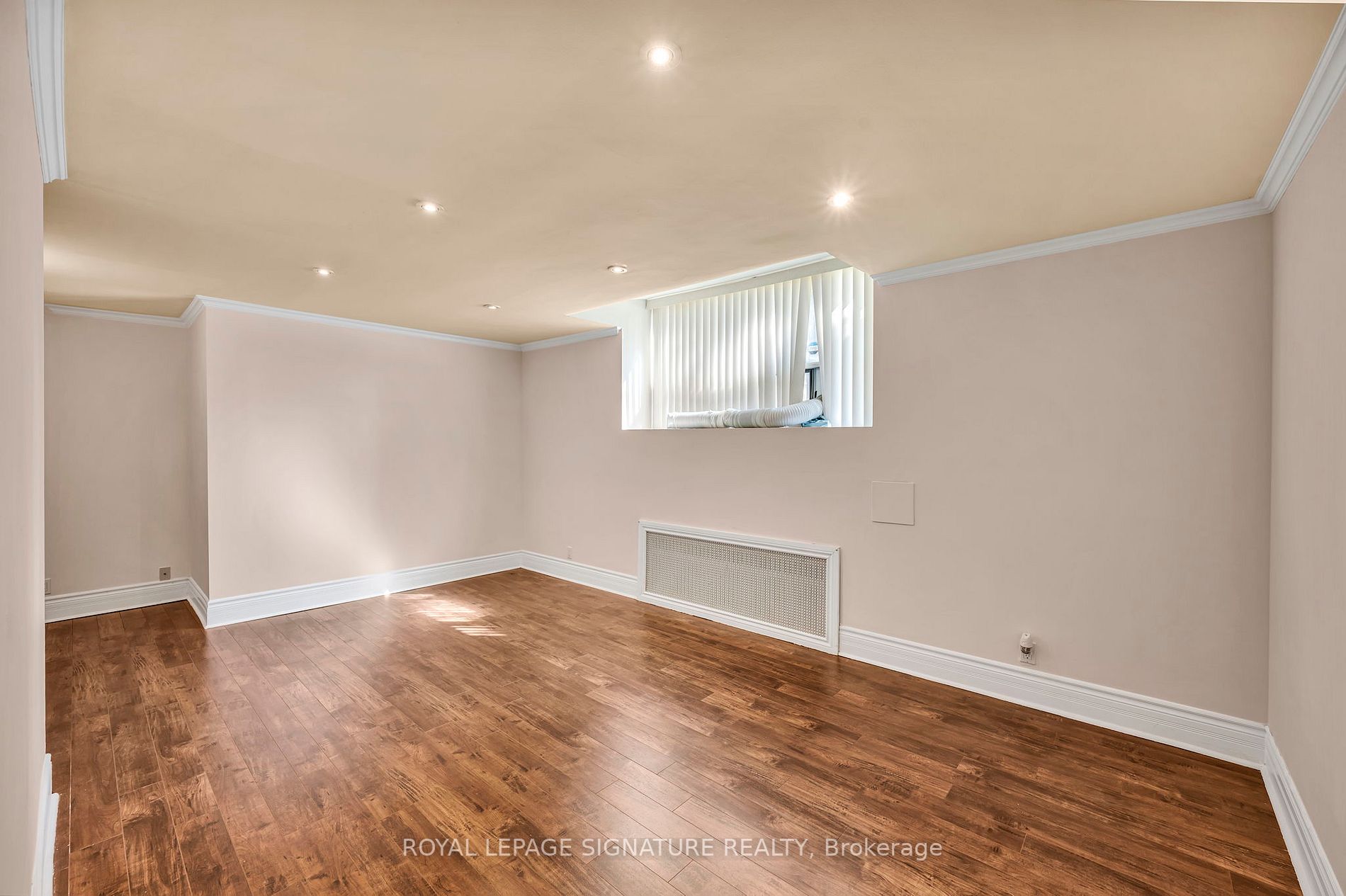 2550 Bathurst St, #6