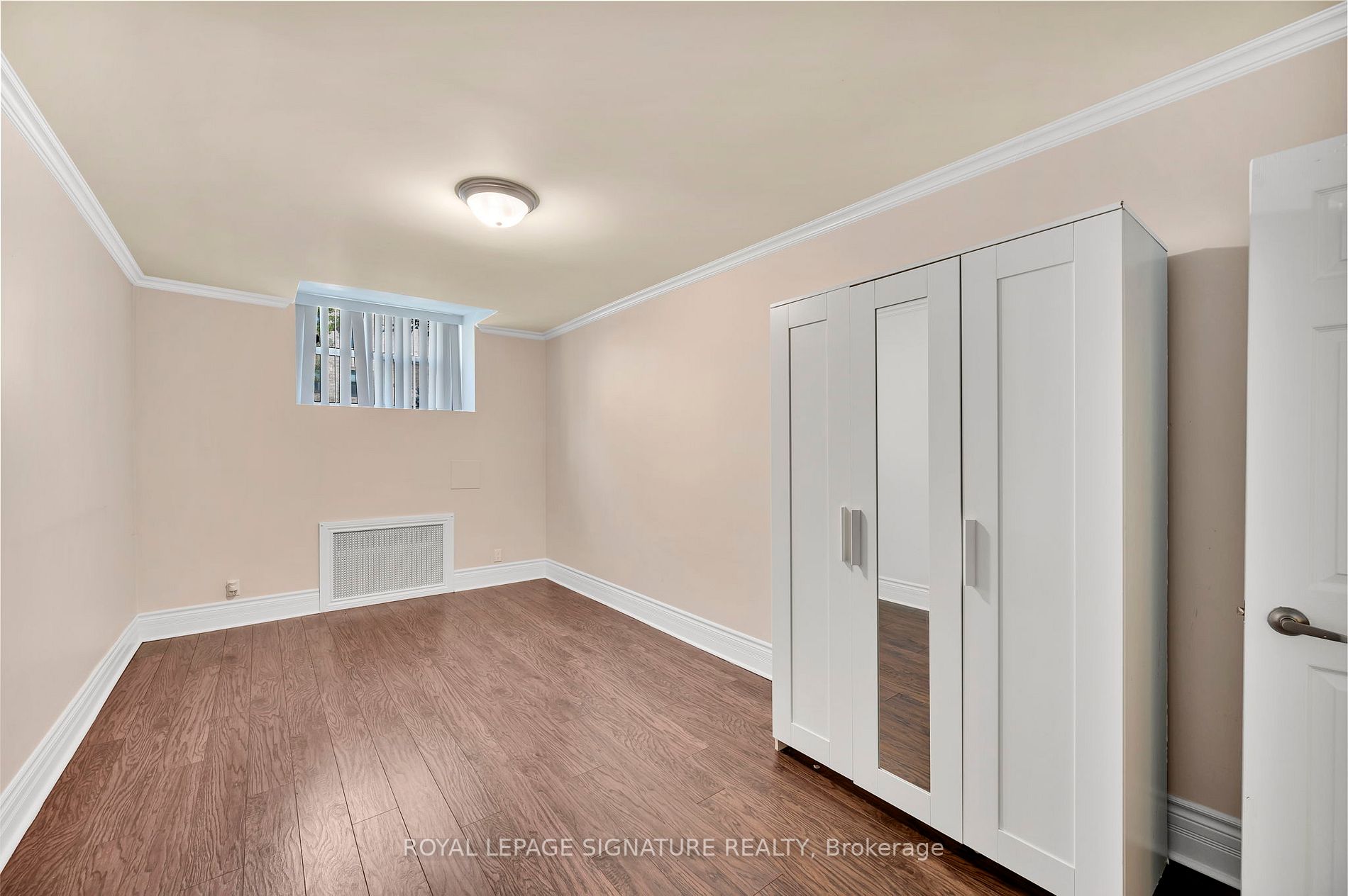 2550 Bathurst St, #6