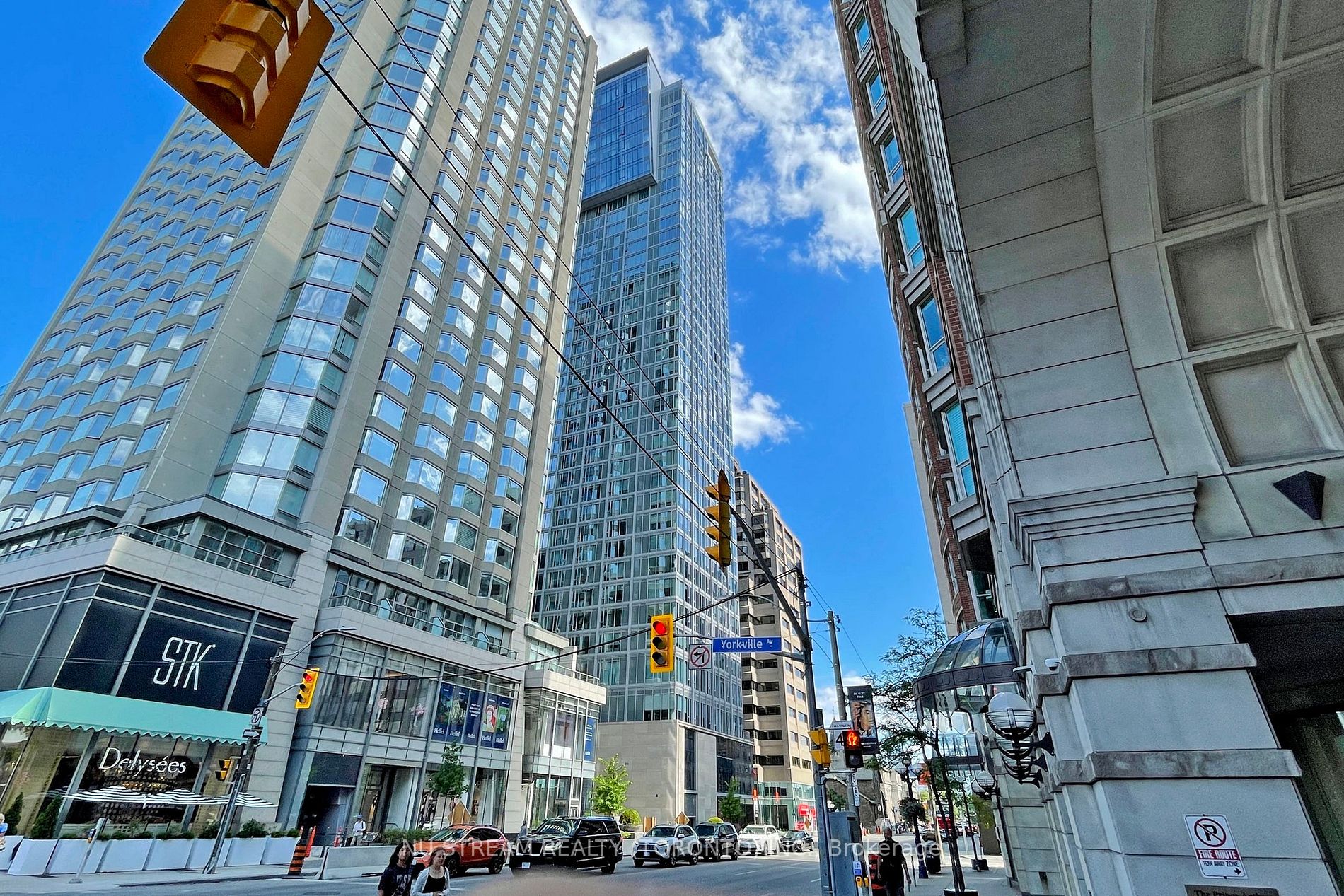 188 Cumberland St, #1408