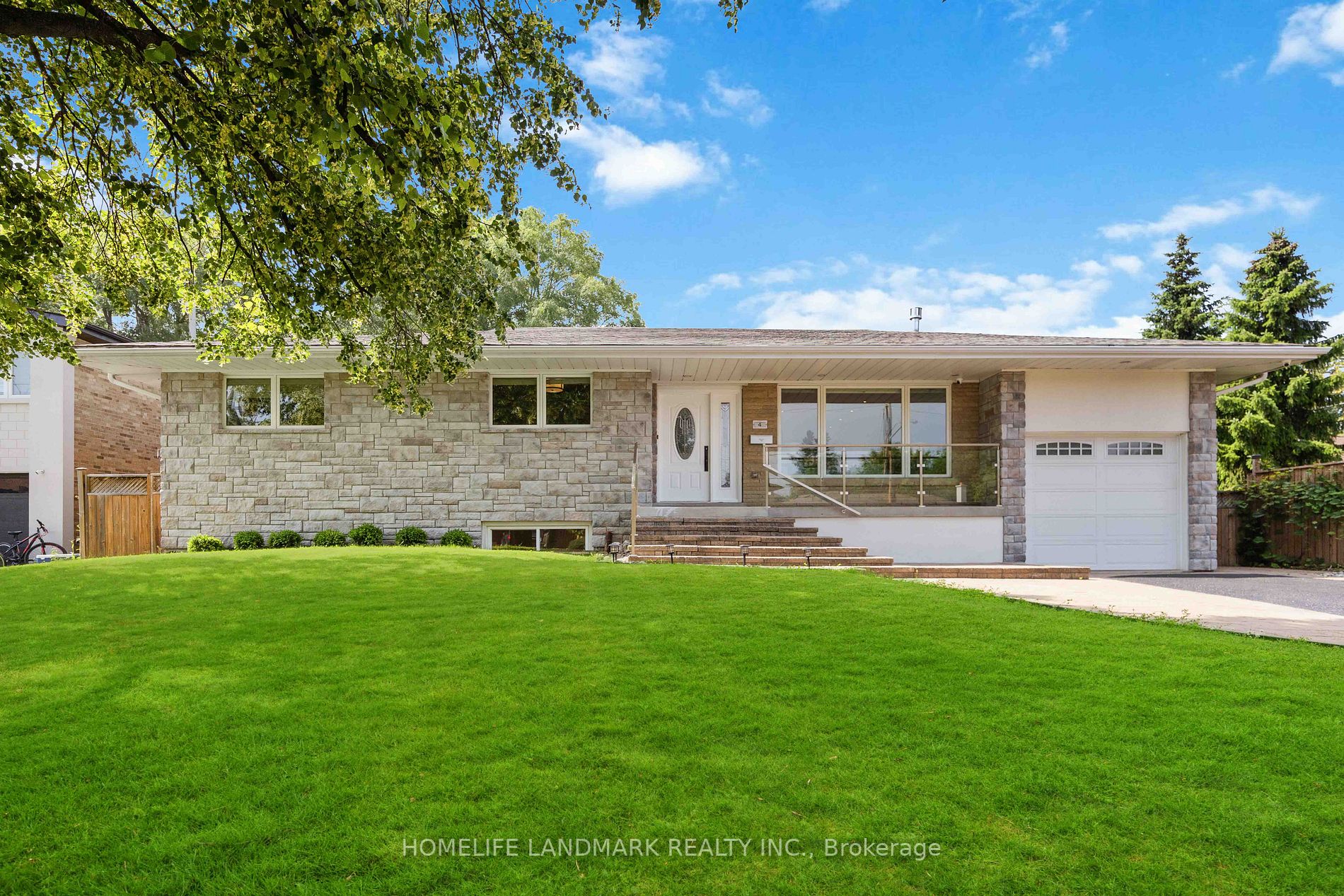 4 Acton Ave