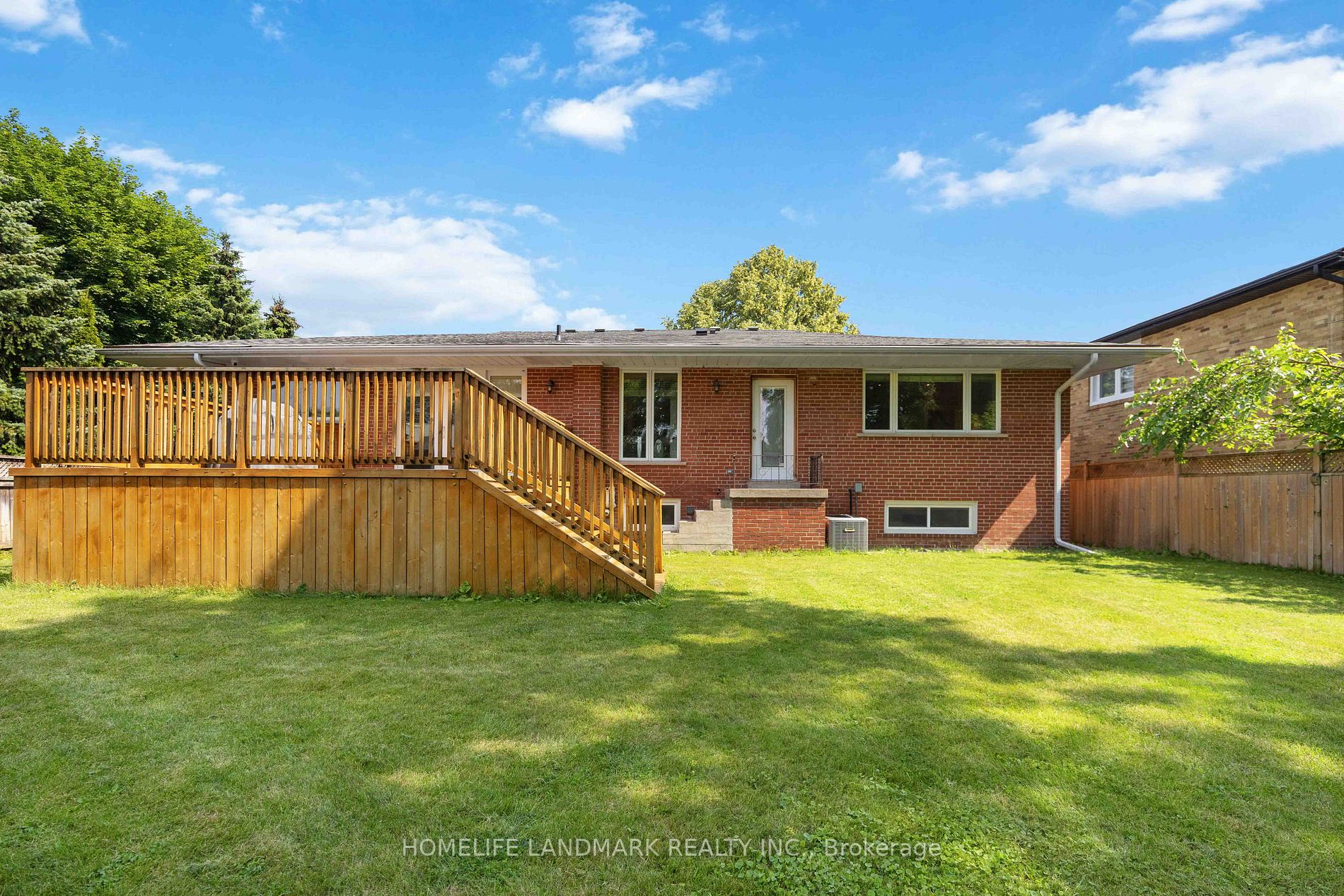 4 Acton Ave