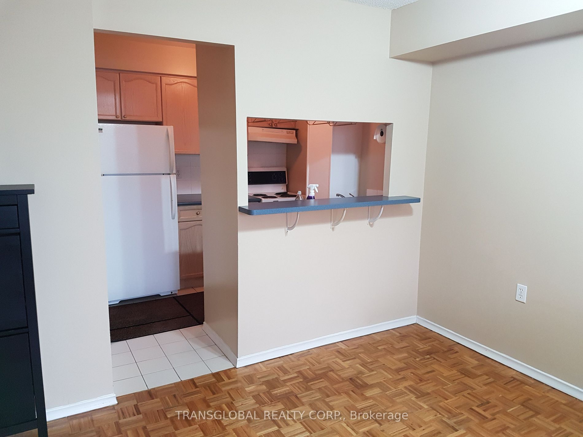 555 Wilson Hts Blvd W, #305