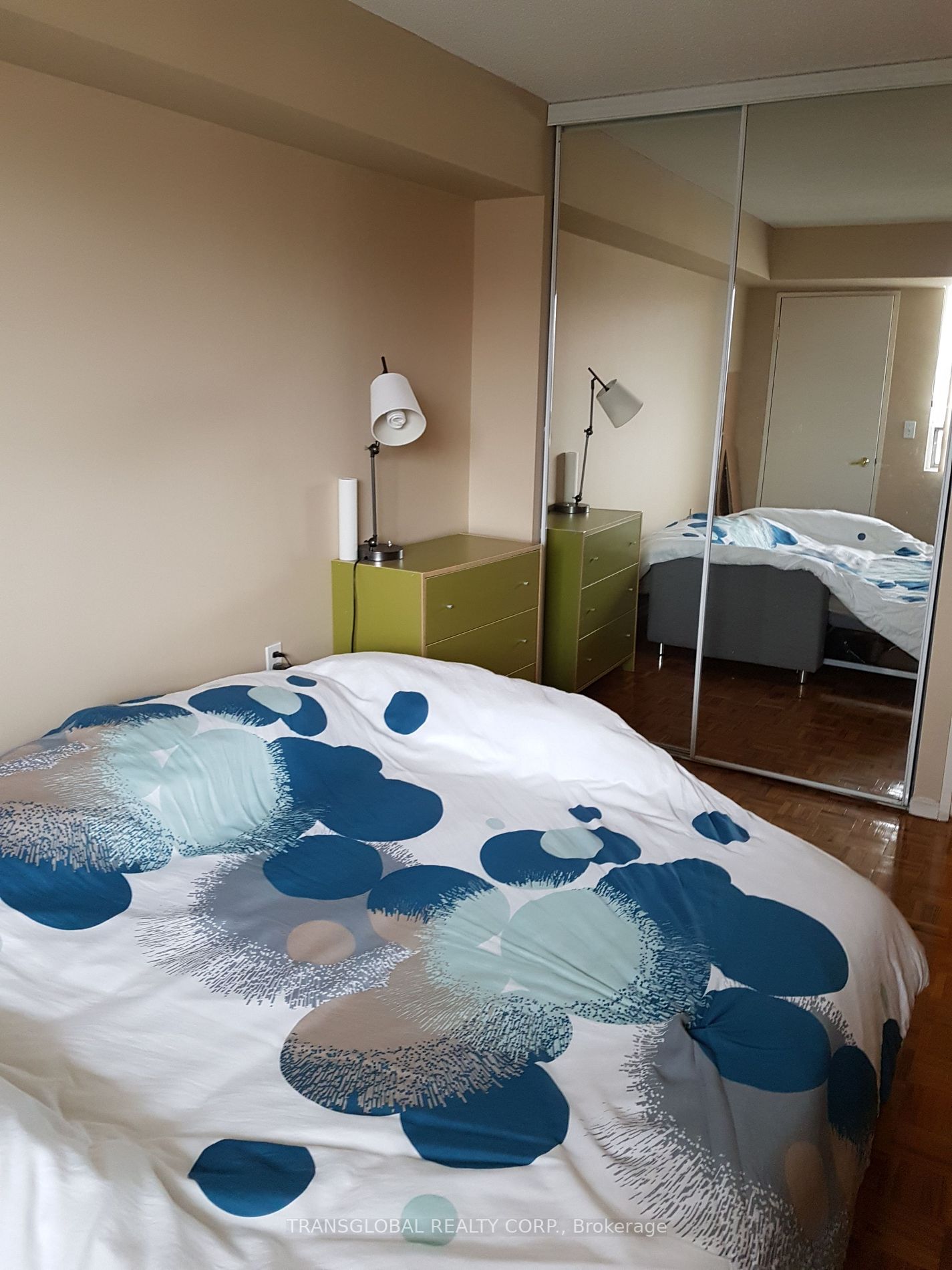 555 Wilson Hts Blvd W, #305