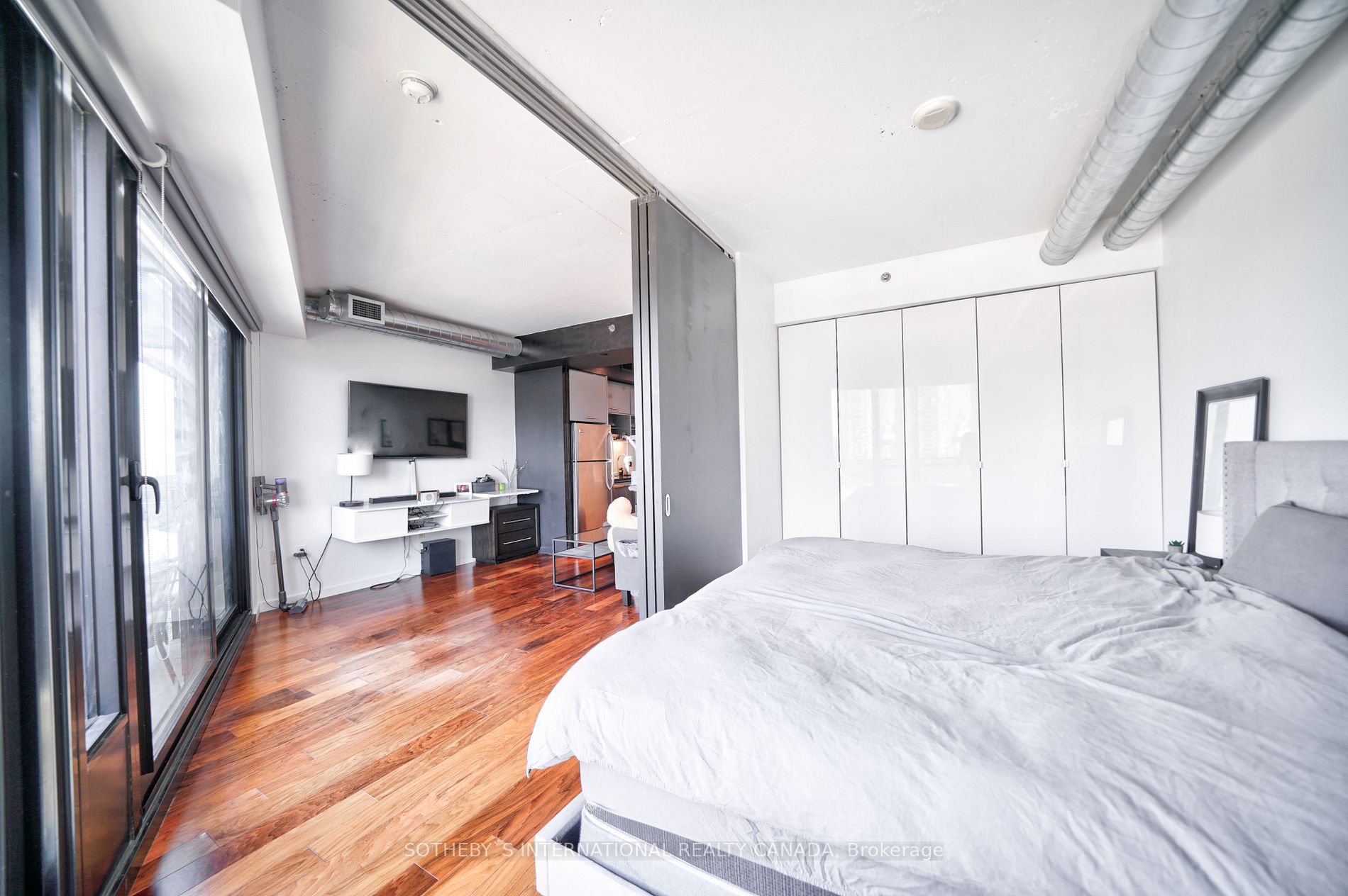 51 Trolley Cres, #1201