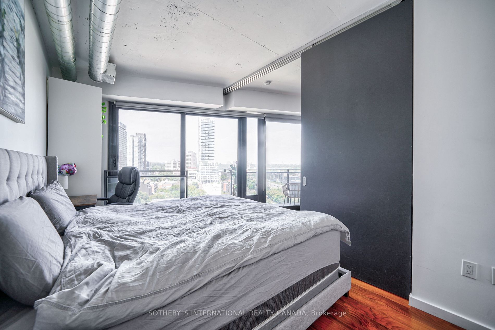 51 Trolley Cres, #1201