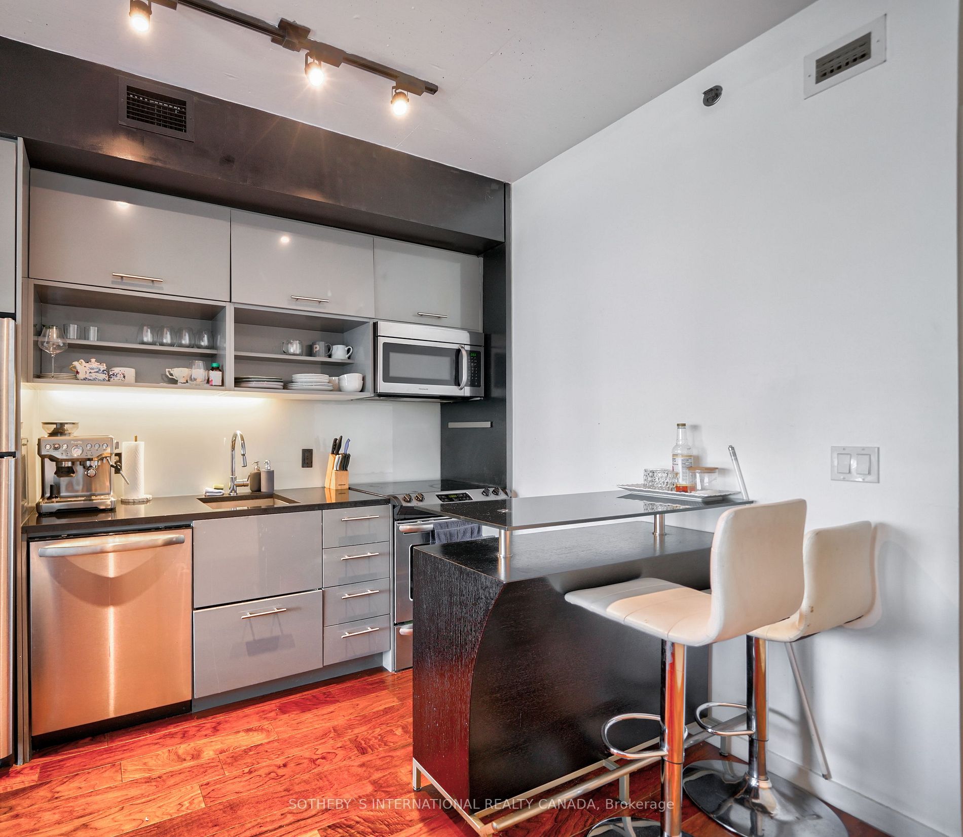 51 Trolley Cres, #1201
