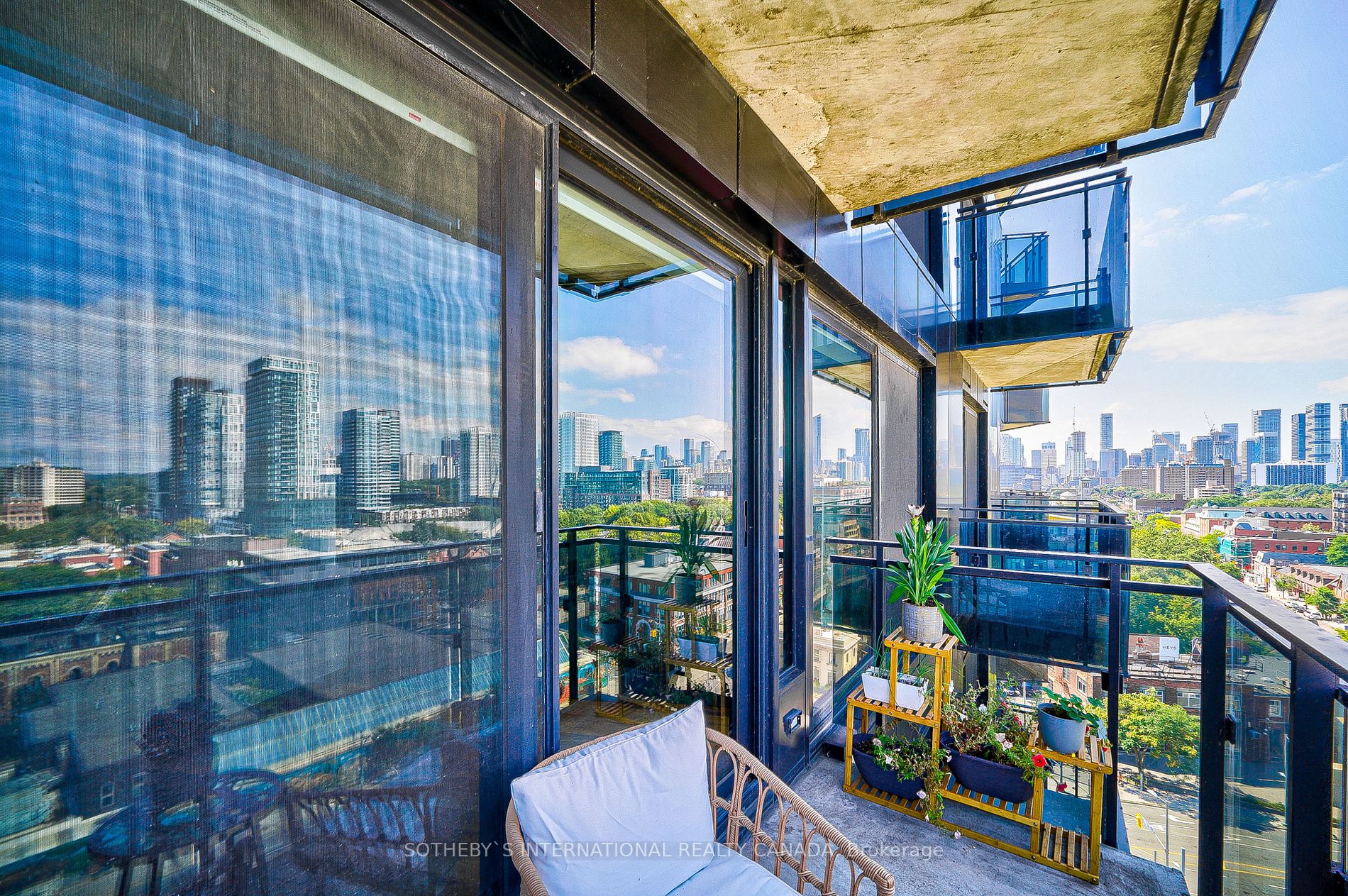 51 Trolley Cres, #1201